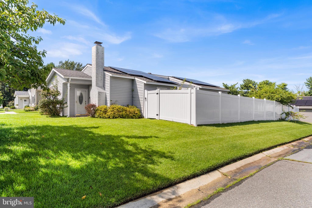 Photo of 11 Willow Place, LOGAN TWP, NJ 08085 (MLS # NJGL2077850)
