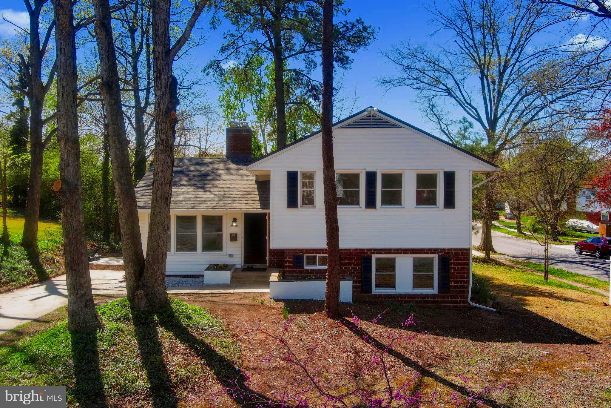NEW CARROLLTON - Residential