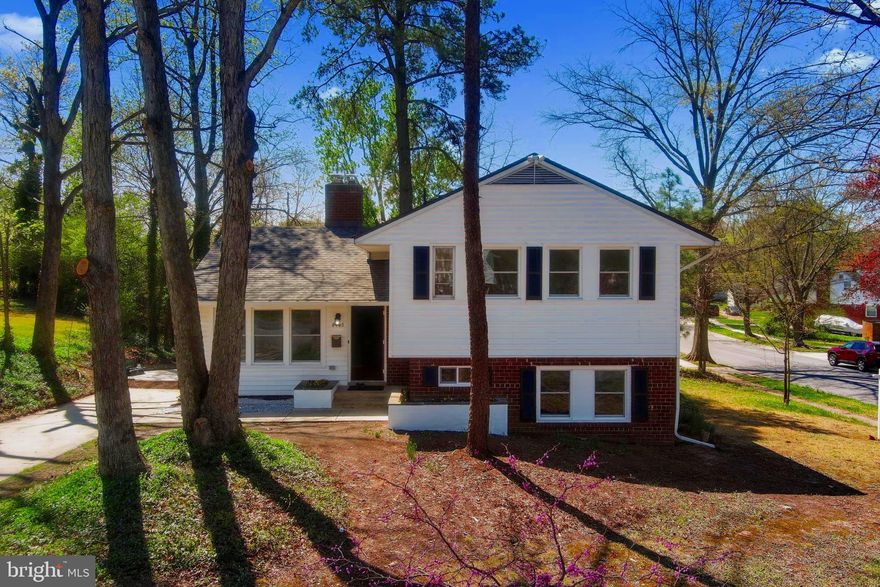Don’t miss this incredible opportunity — this stunning home is hitting the market and won’t last long! 🏡

Beautifully maintained and move-in ready, it features spacious living areas, abundant natural light, and stylish finishes throughout. Perfect for both everyday living and entertaining, this home truly has it all.



Homes like this are in high demand — schedule your showing as soon as it goes live!