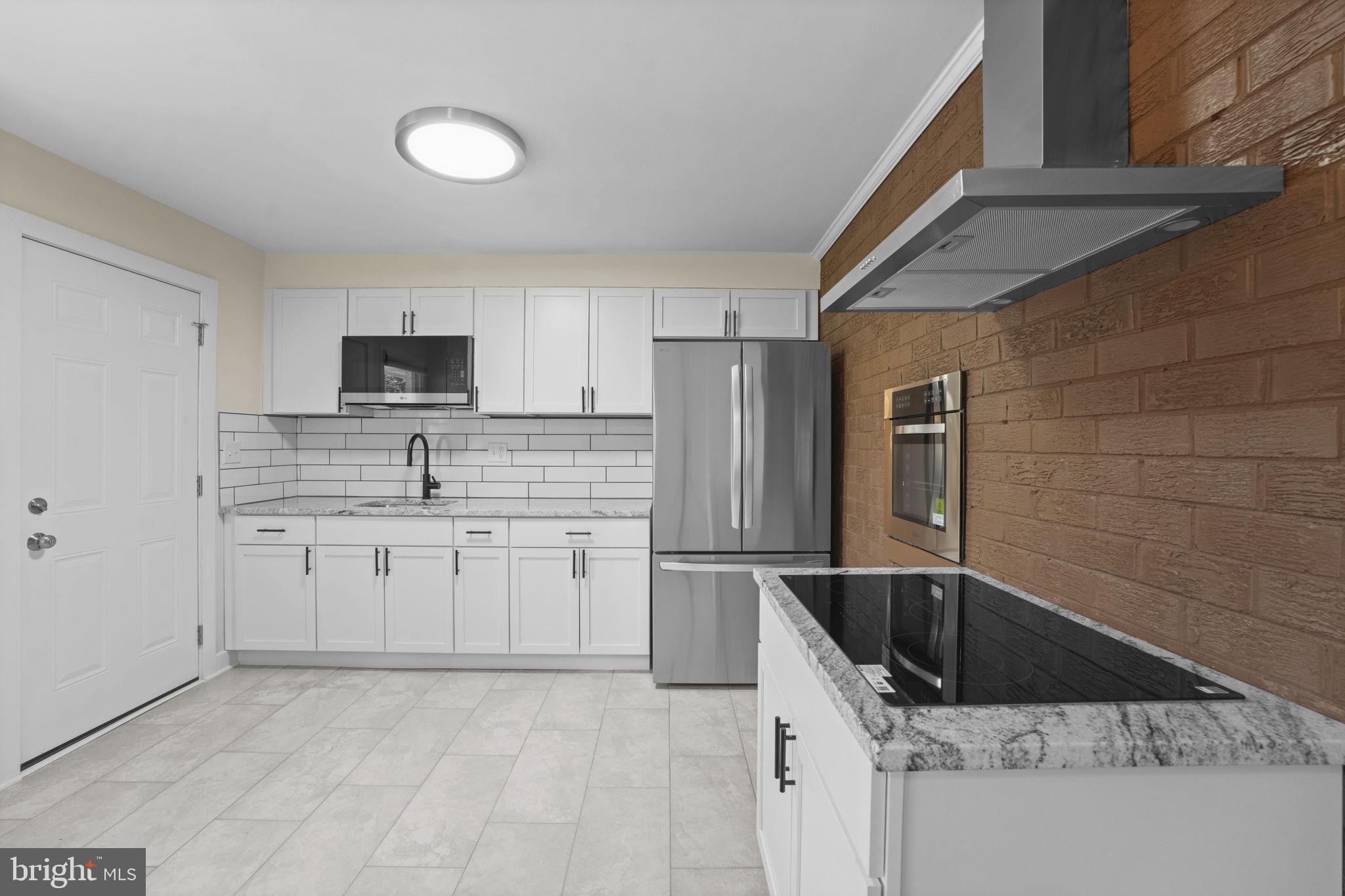 NEW CARROLLTON - Residential