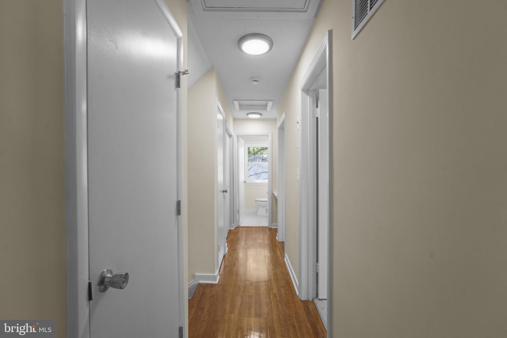 NEW CARROLLTON - Residential