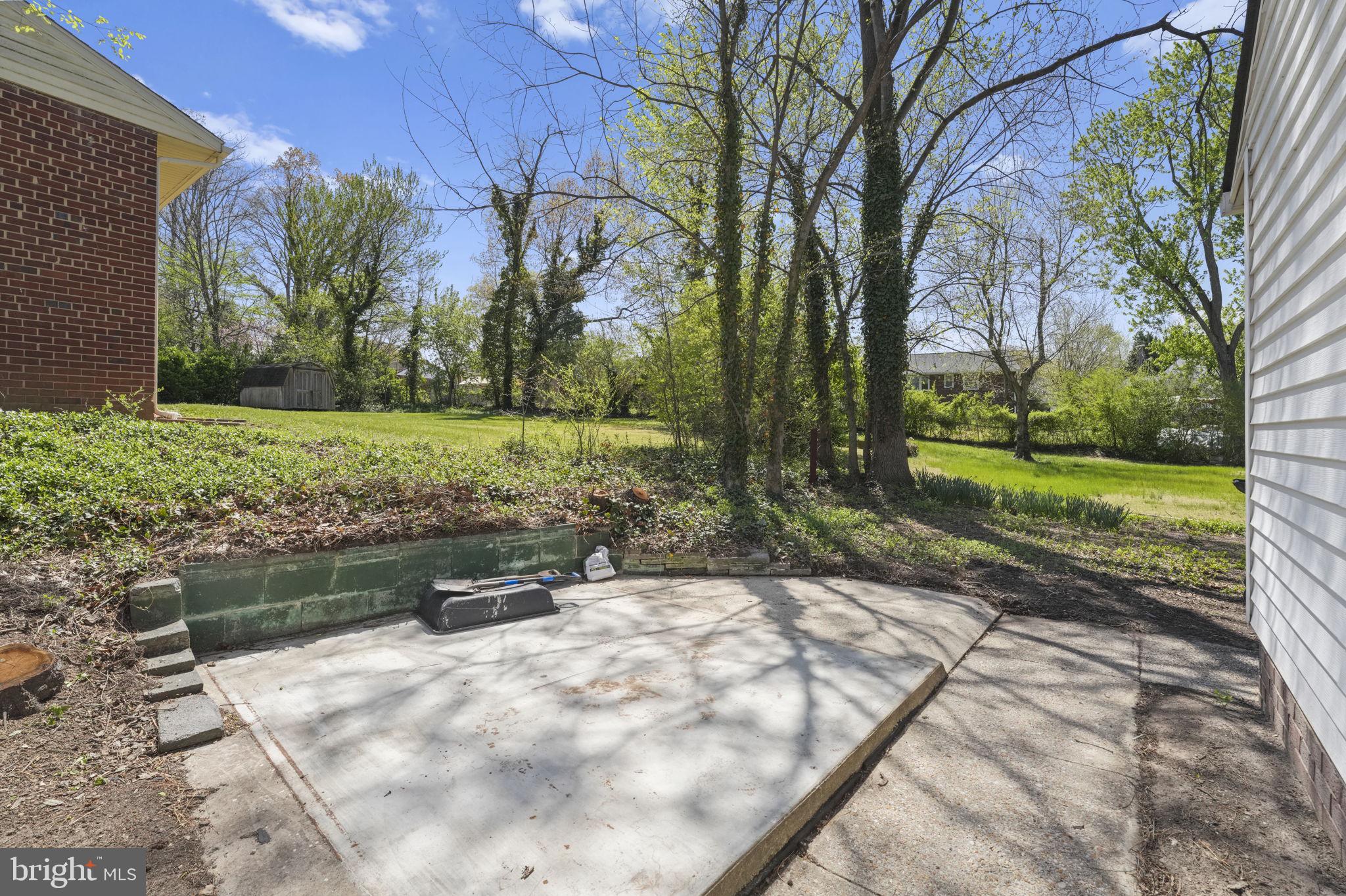 NEW CARROLLTON - Residential