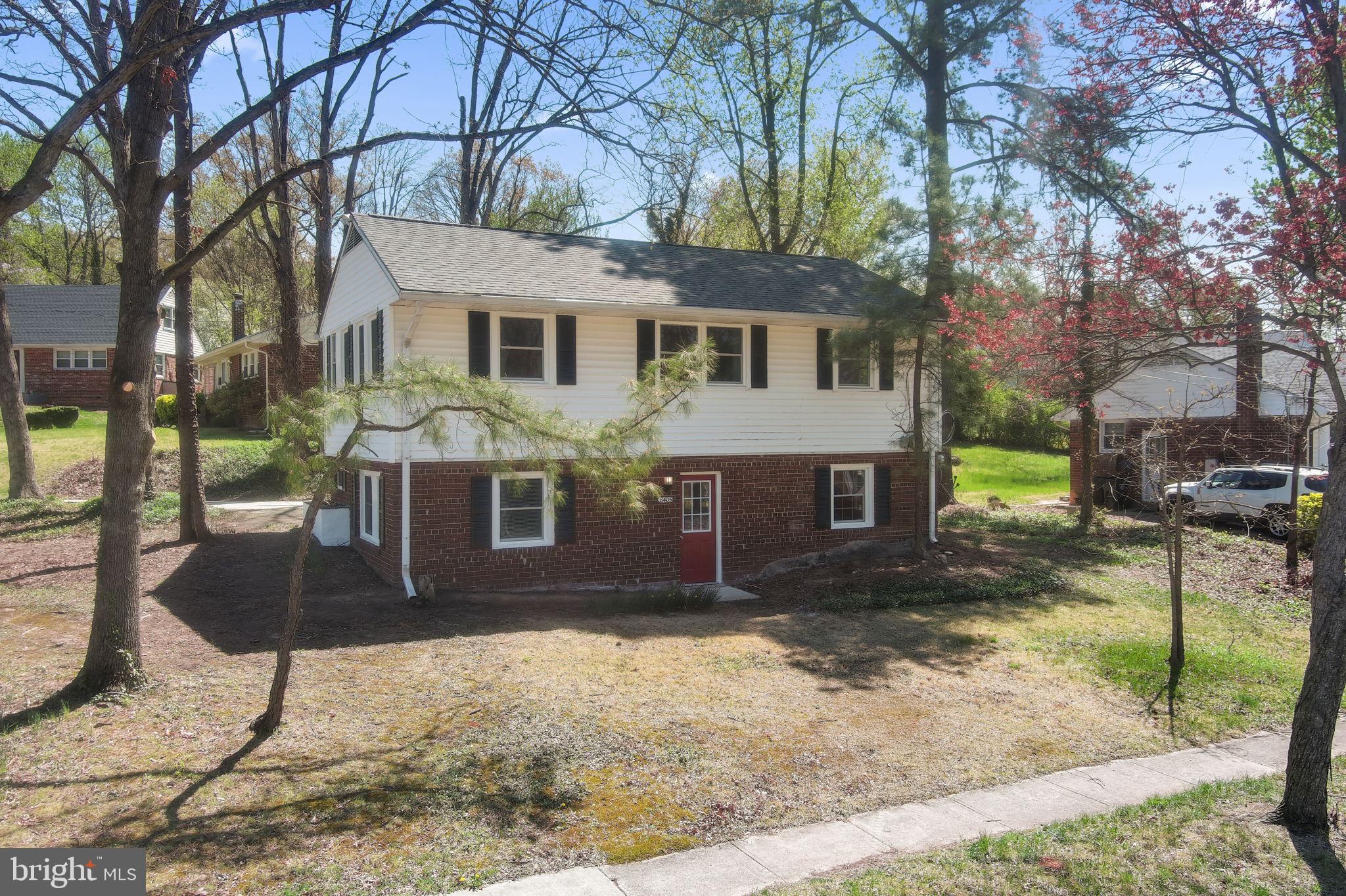 NEW CARROLLTON - Residential