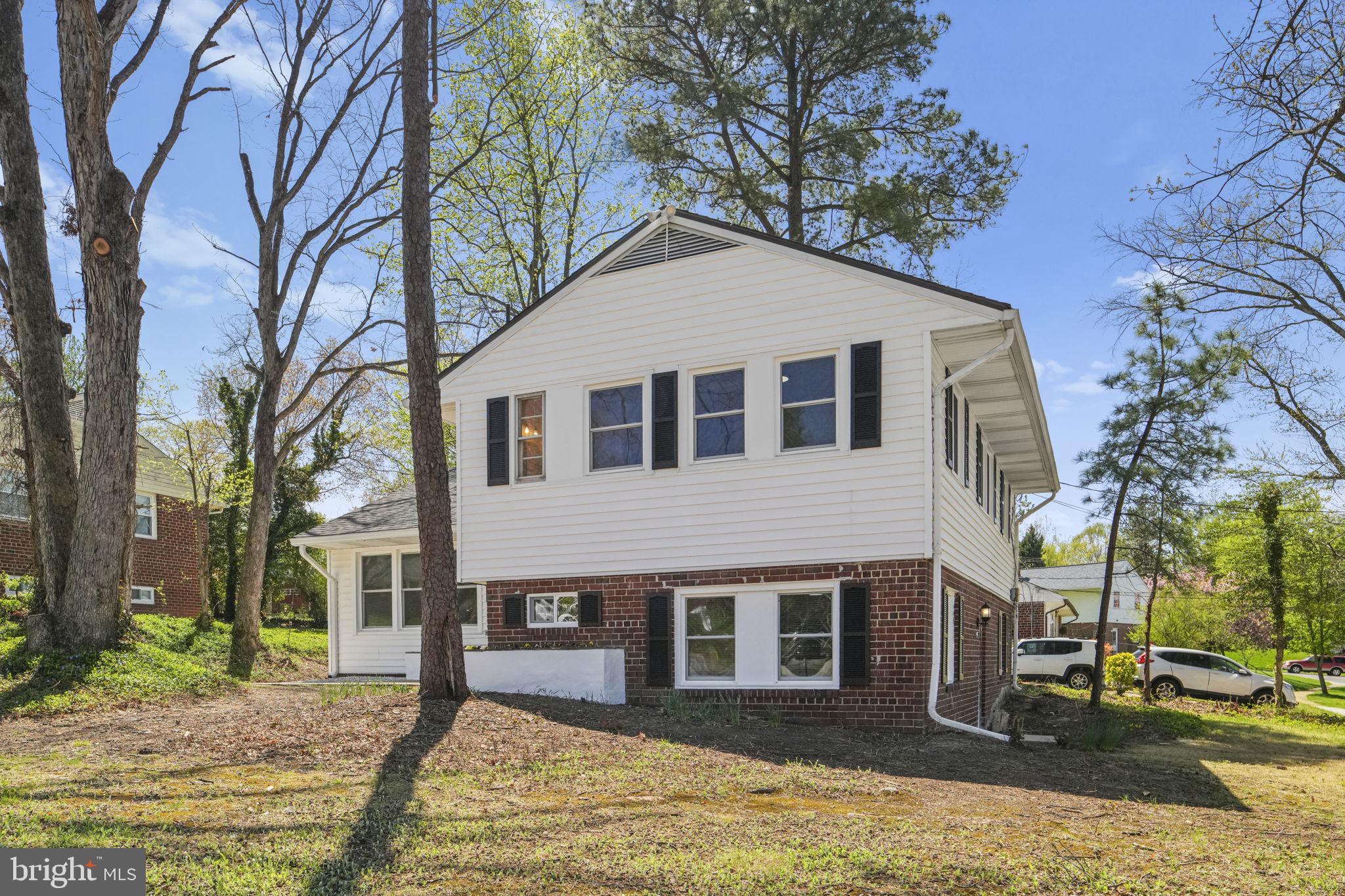 NEW CARROLLTON - Residential