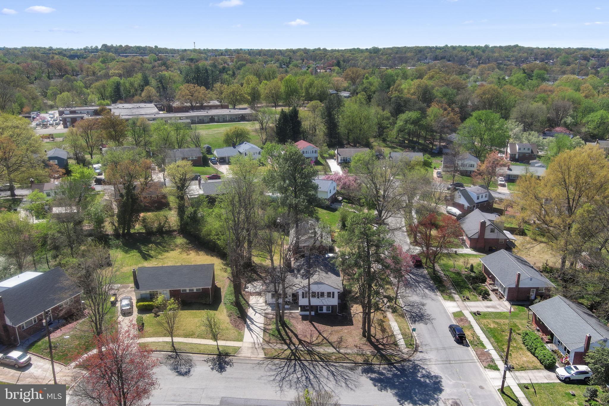 NEW CARROLLTON - Residential