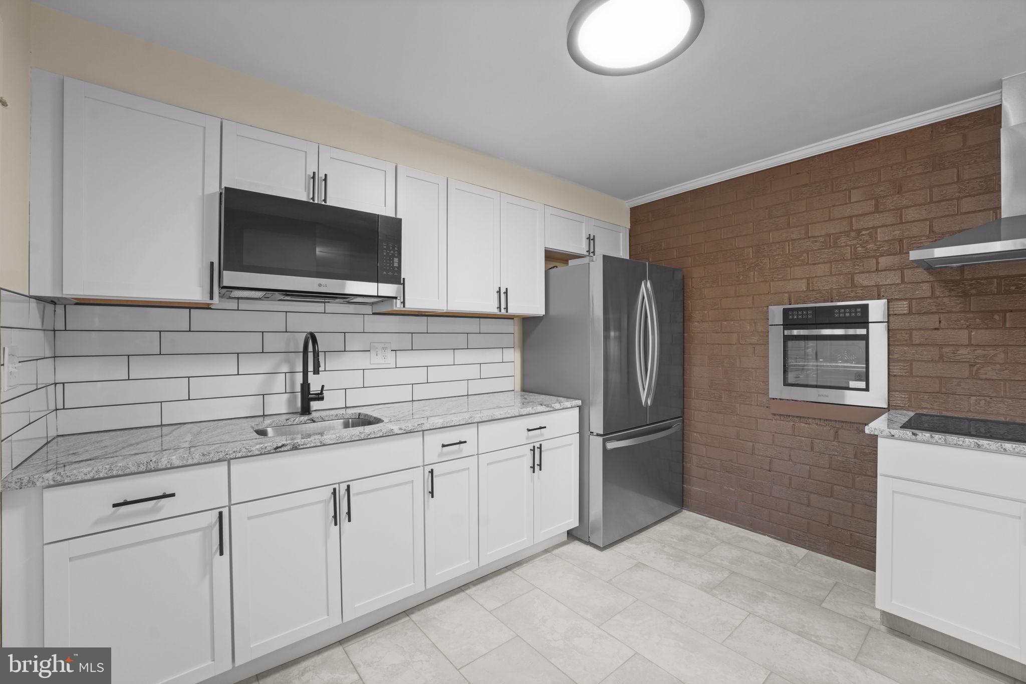 NEW CARROLLTON - Residential