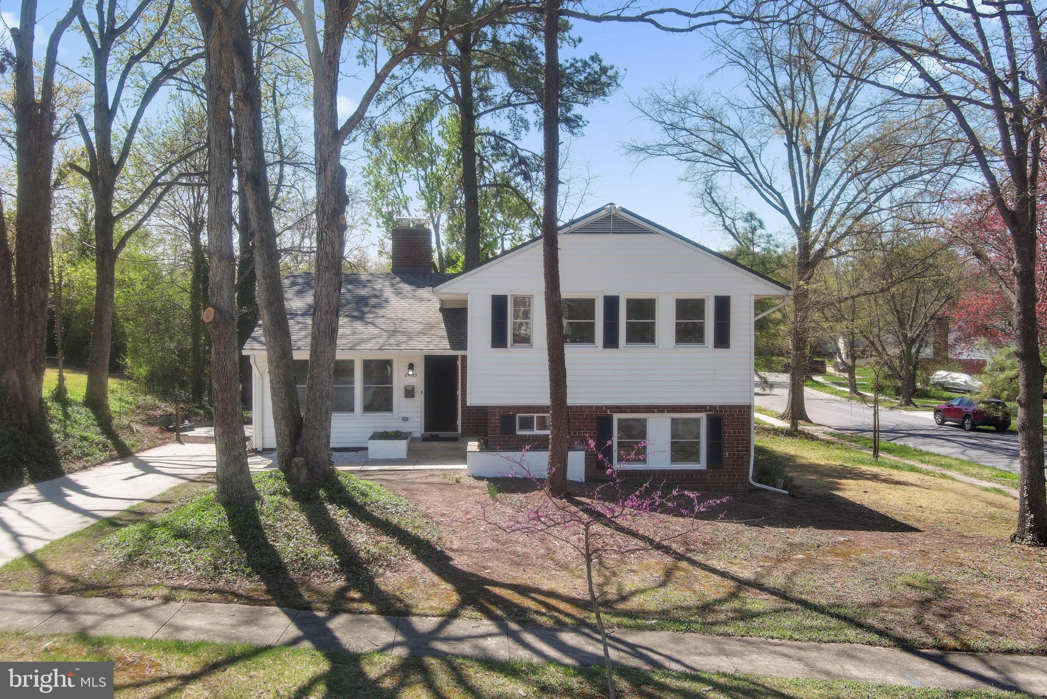 NEW CARROLLTON - Residential