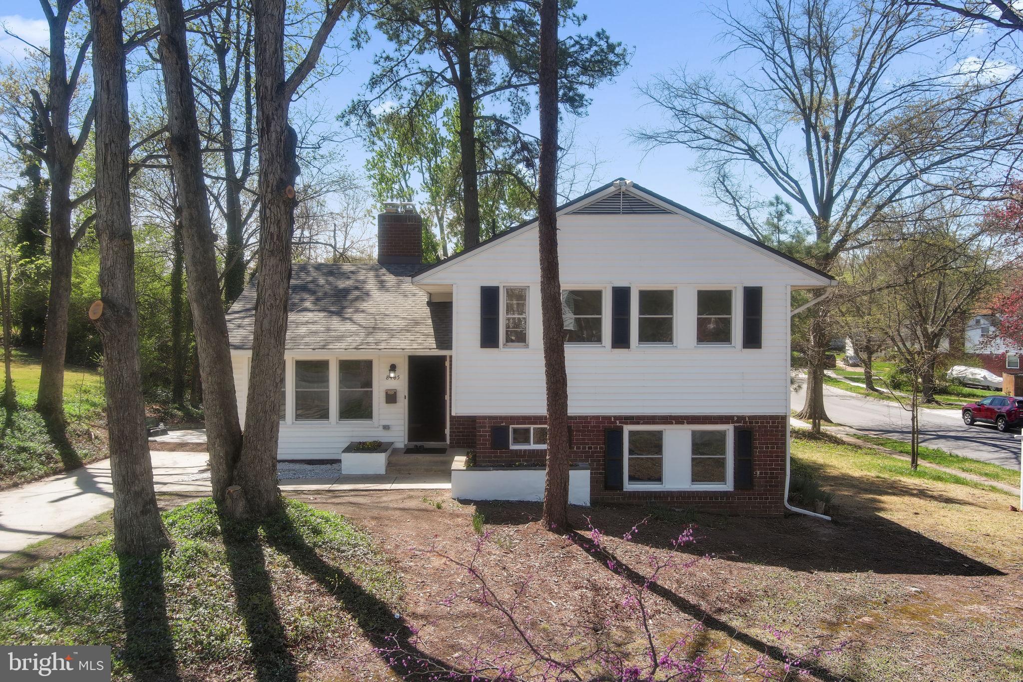 NEW CARROLLTON - Residential