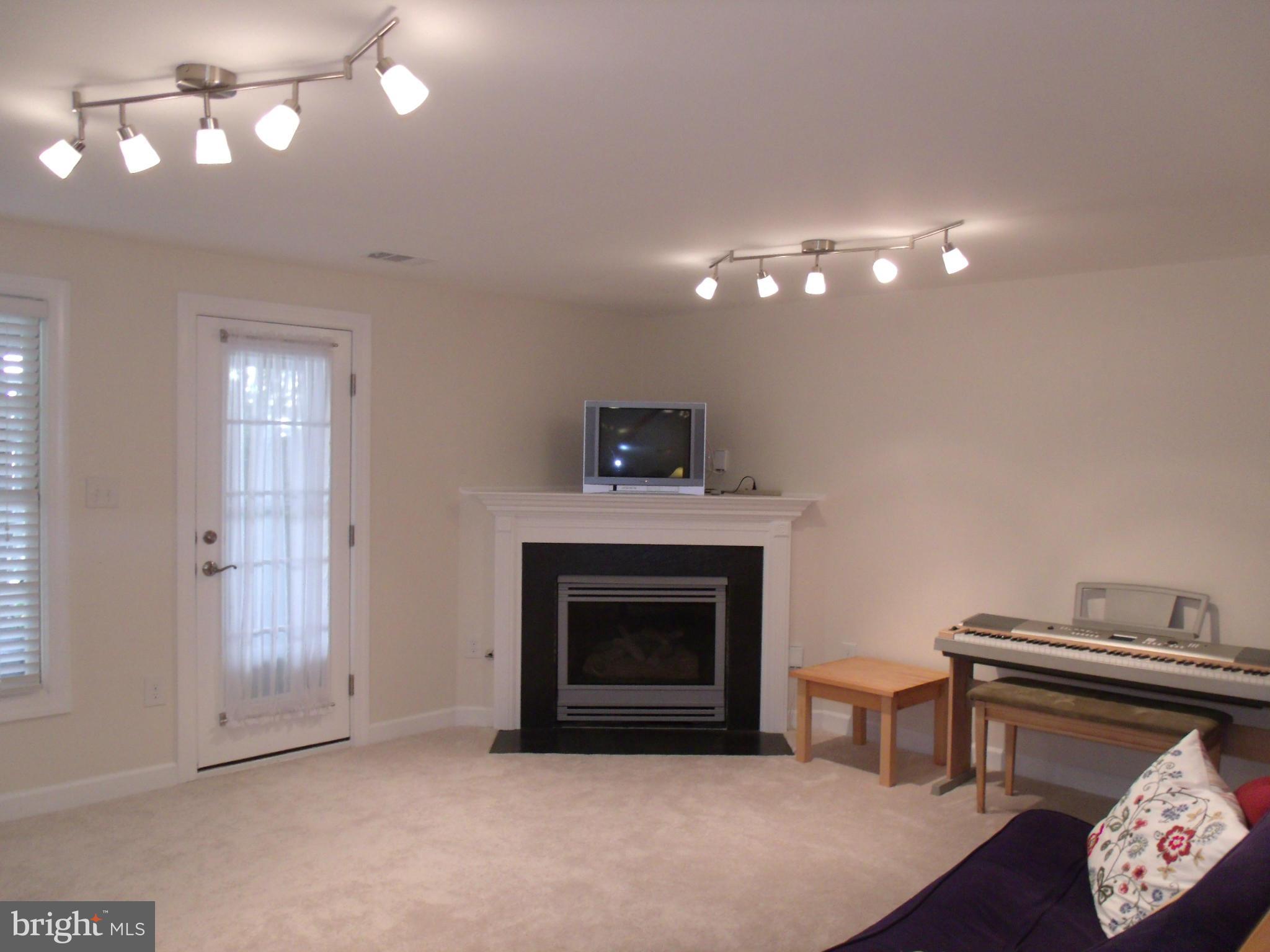 CENTRE RIDGE - Residential