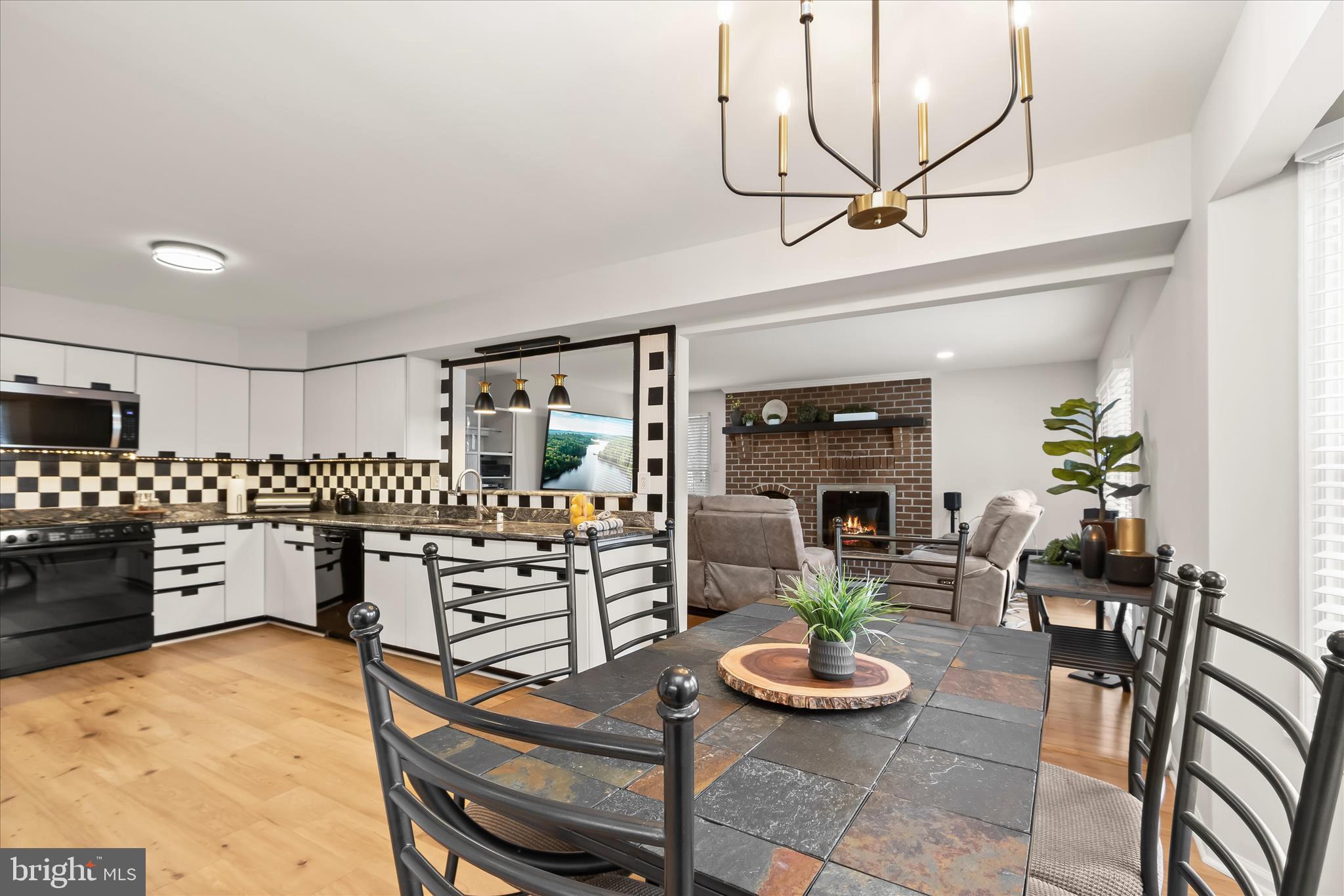 BOUNTY VISTA - Residential