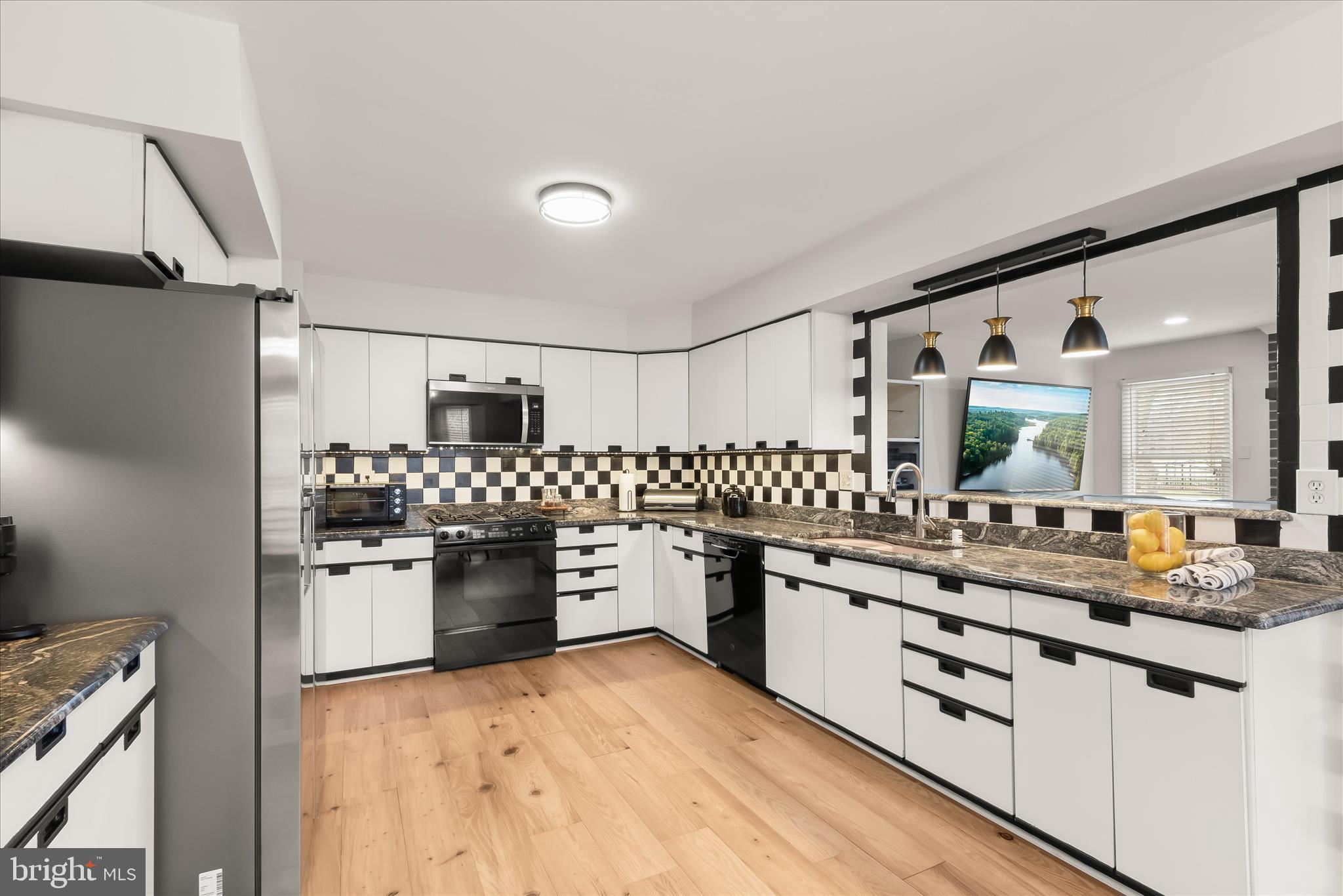 BOUNTY VISTA - Residential