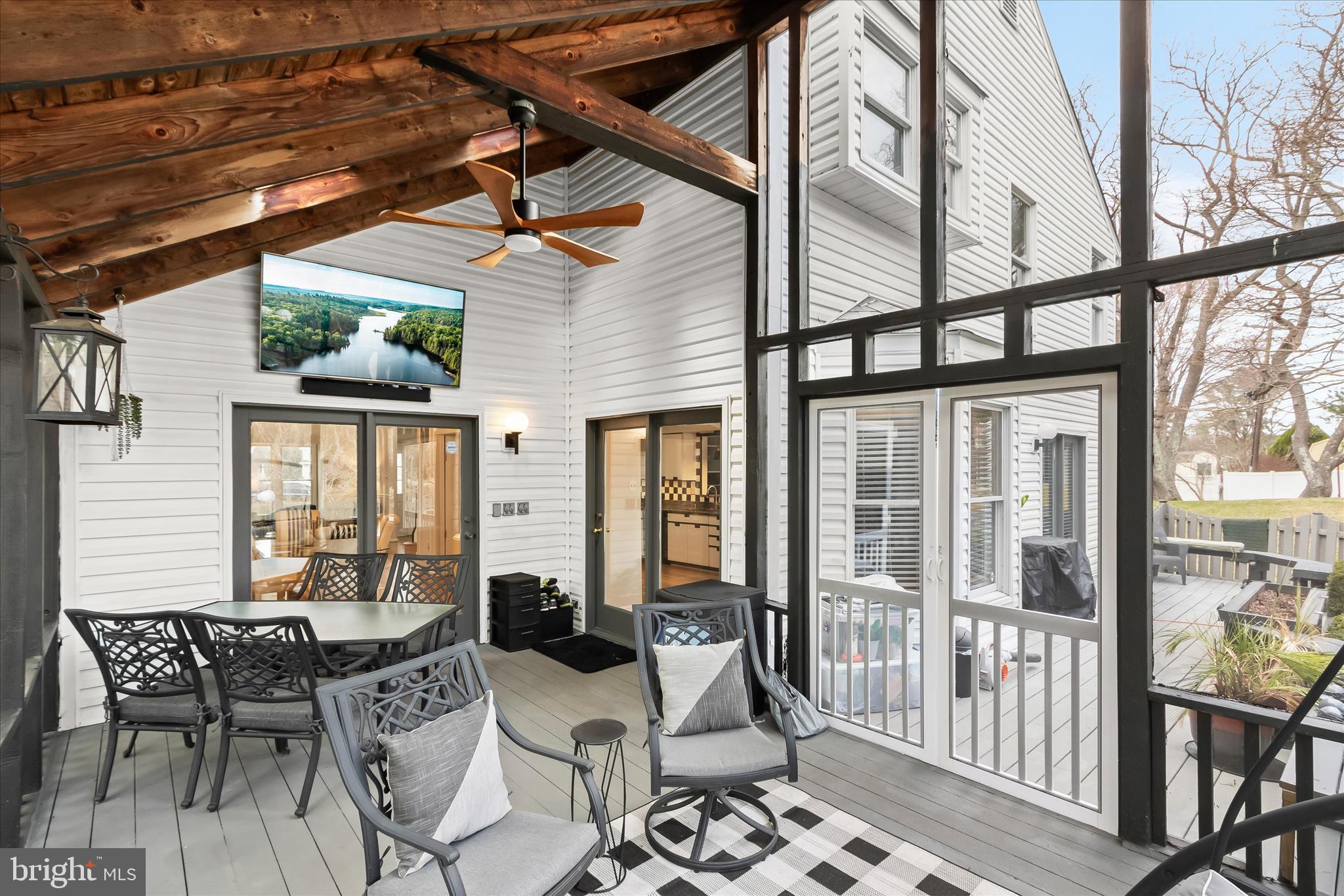 BOUNTY VISTA - Residential