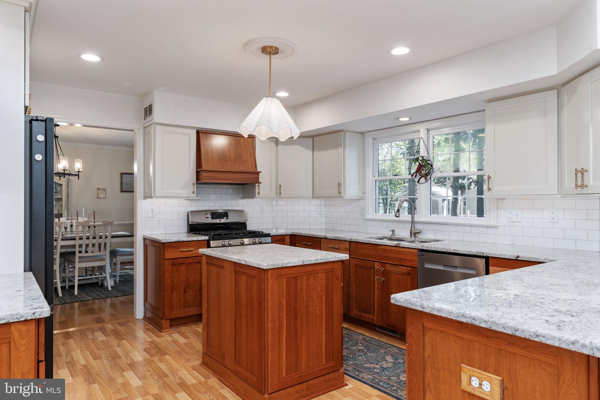 KINGSWOOD - Residential