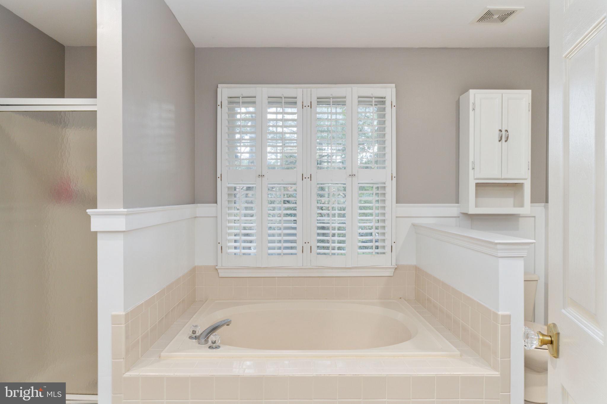 KINGSWOOD - Residential