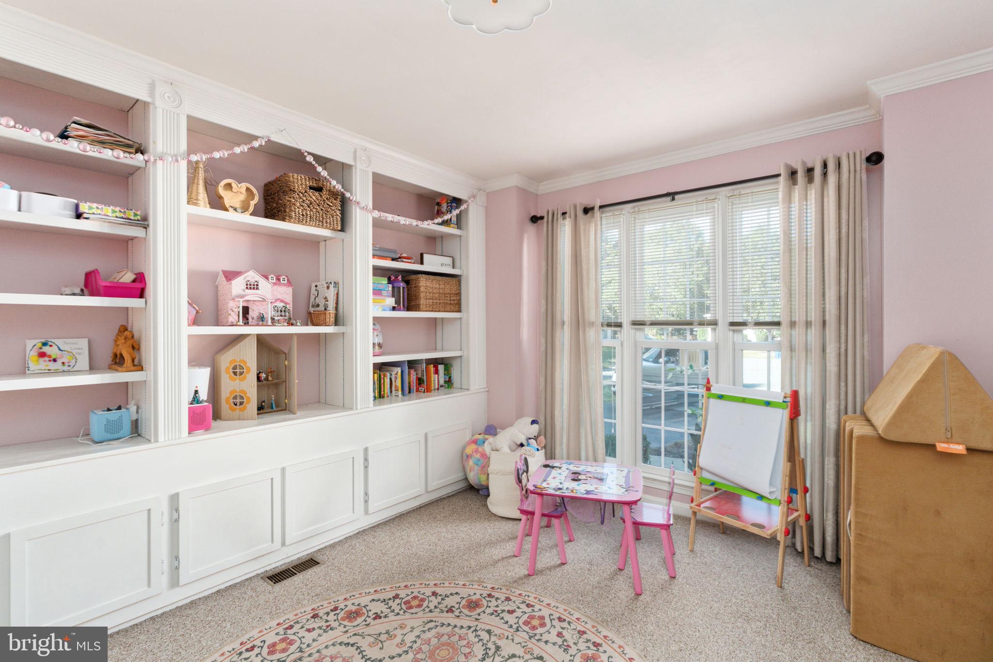 KINGSWOOD - Residential