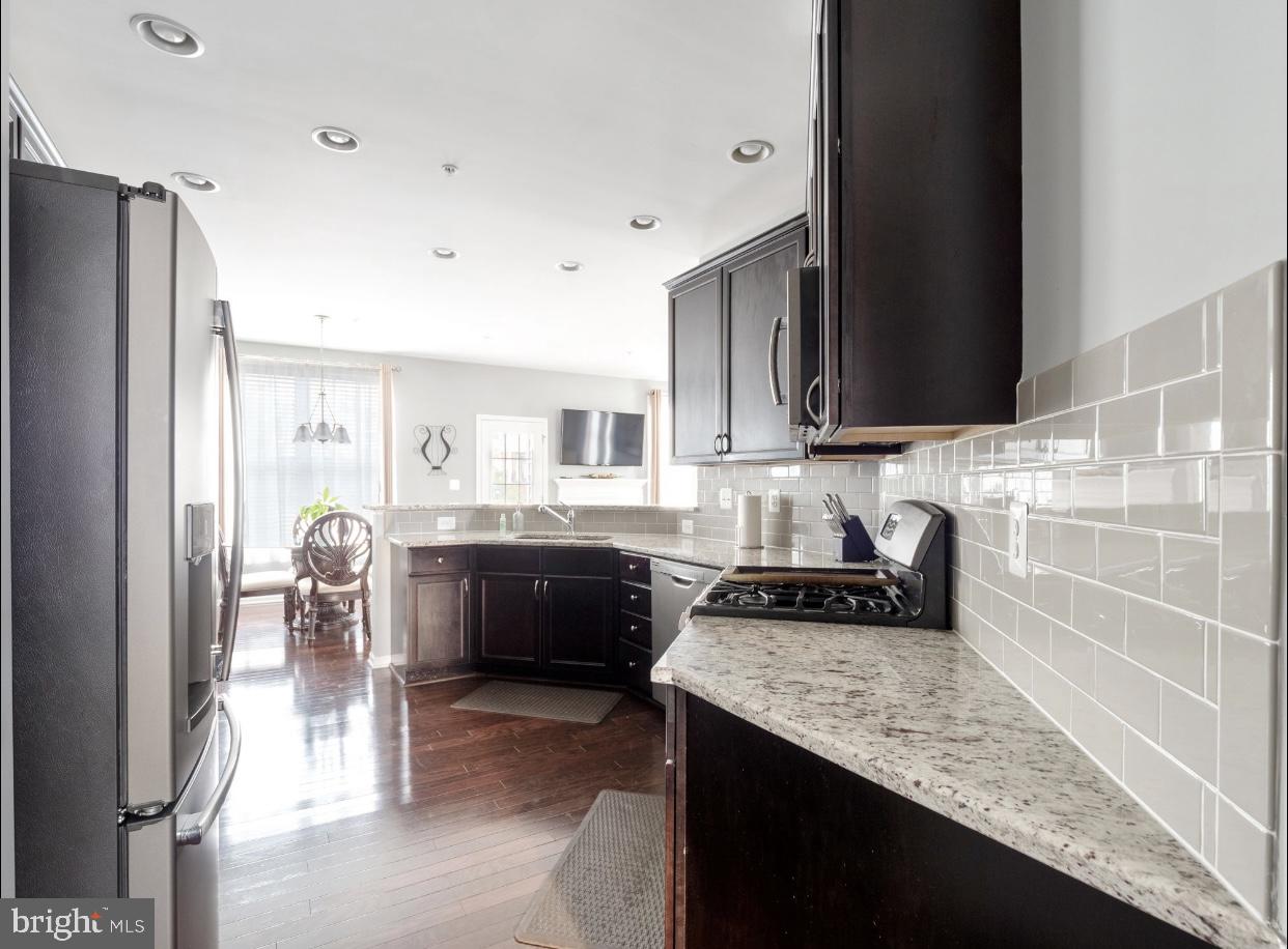 MARLBORO RIDGE - Residential