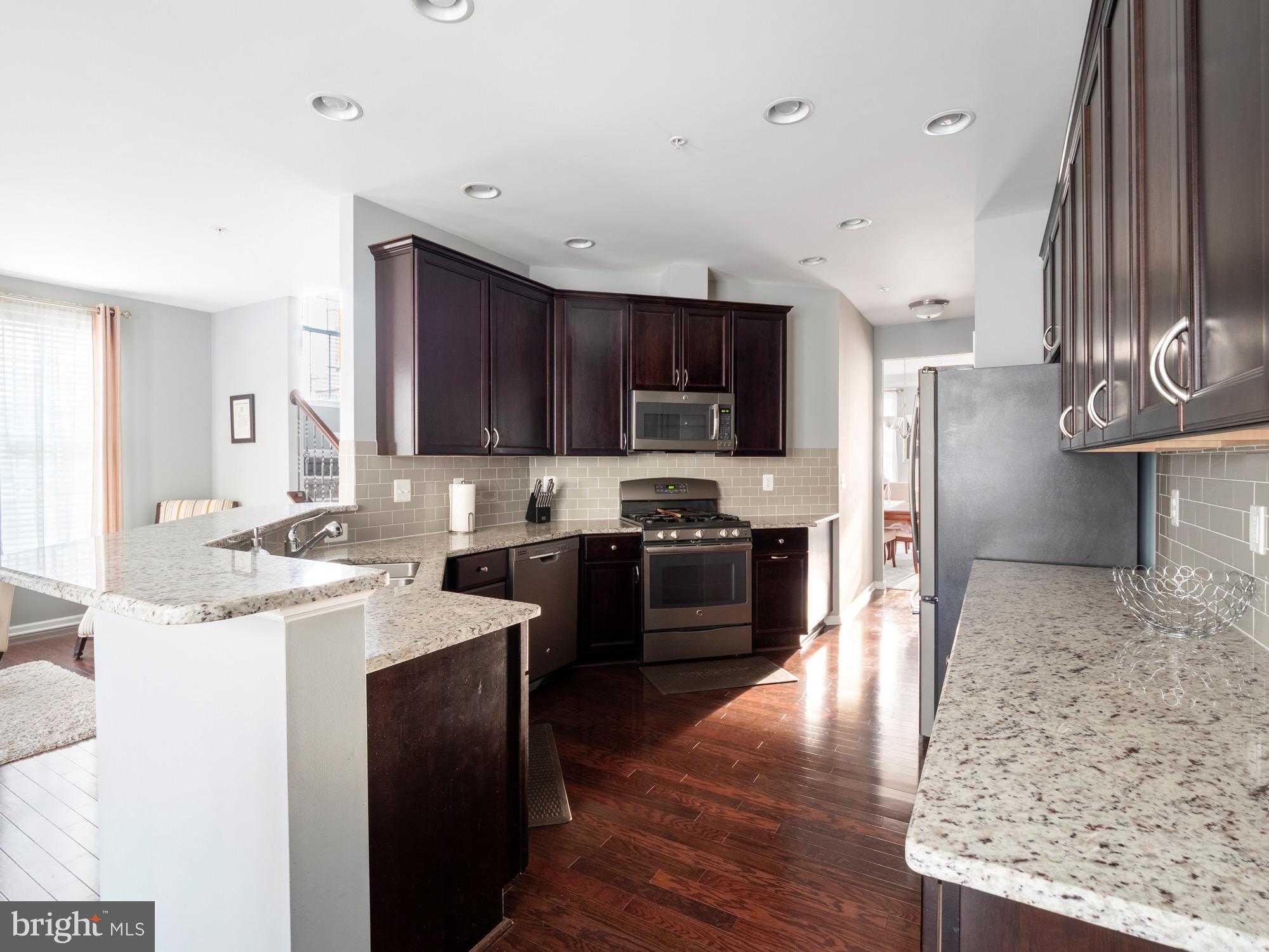 MARLBORO RIDGE - Residential