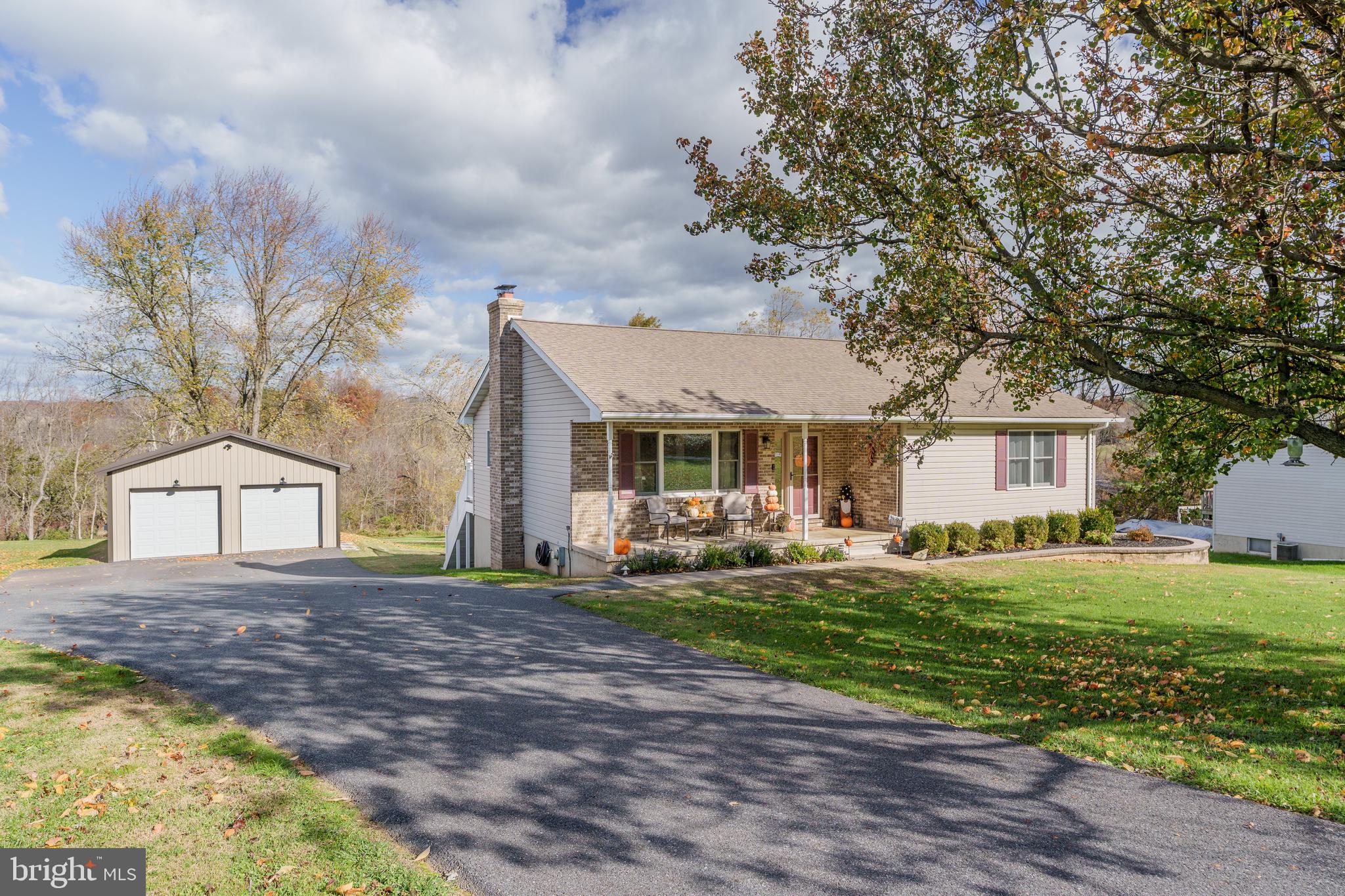 WALNUT TERRACE - Residential