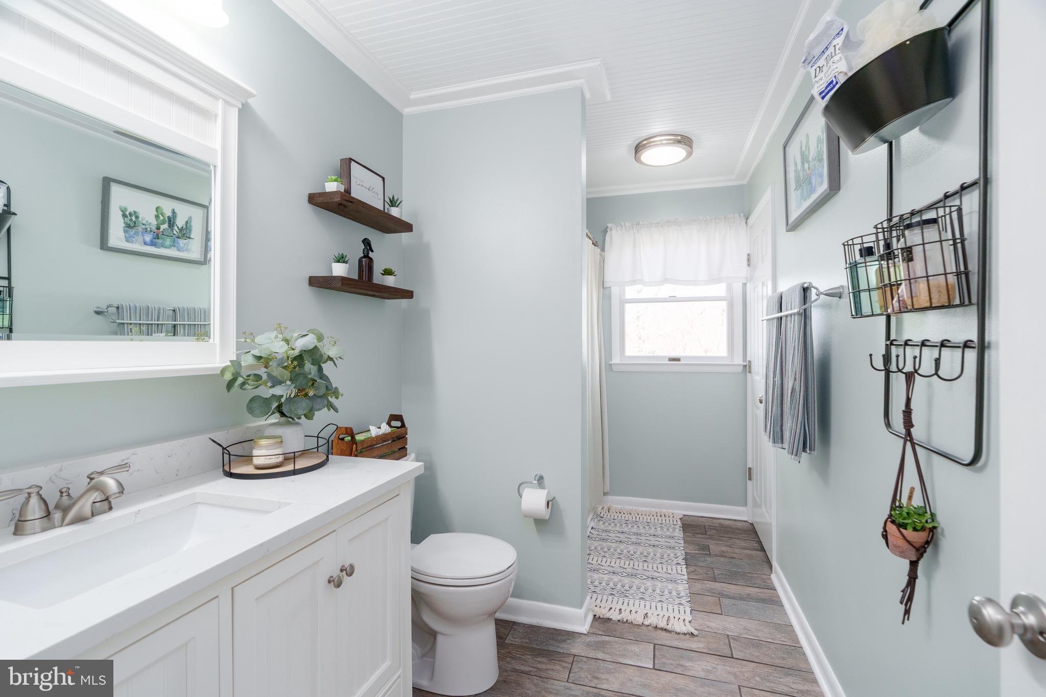 WALNUT TERRACE - Residential