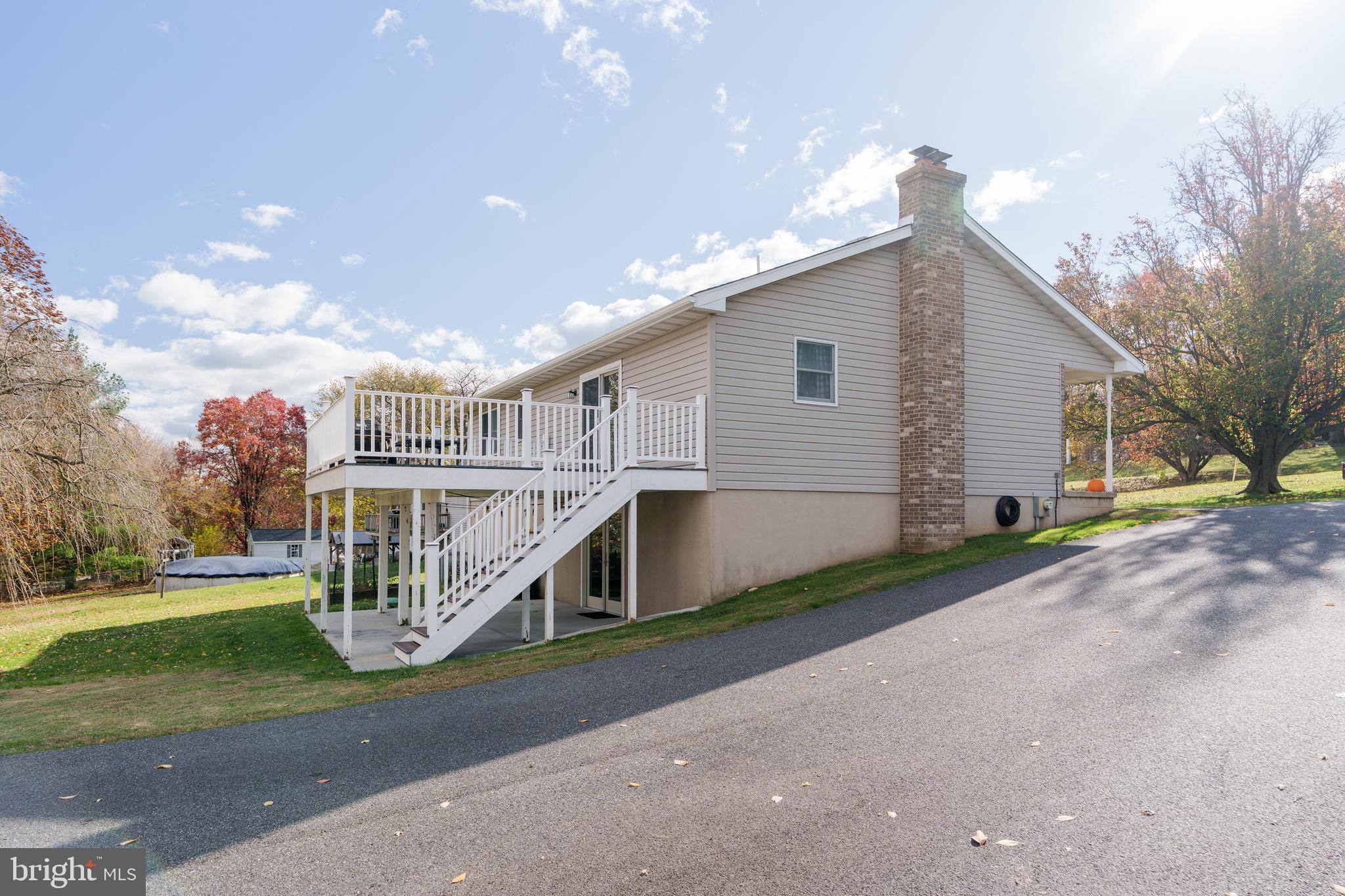 WALNUT TERRACE - Residential