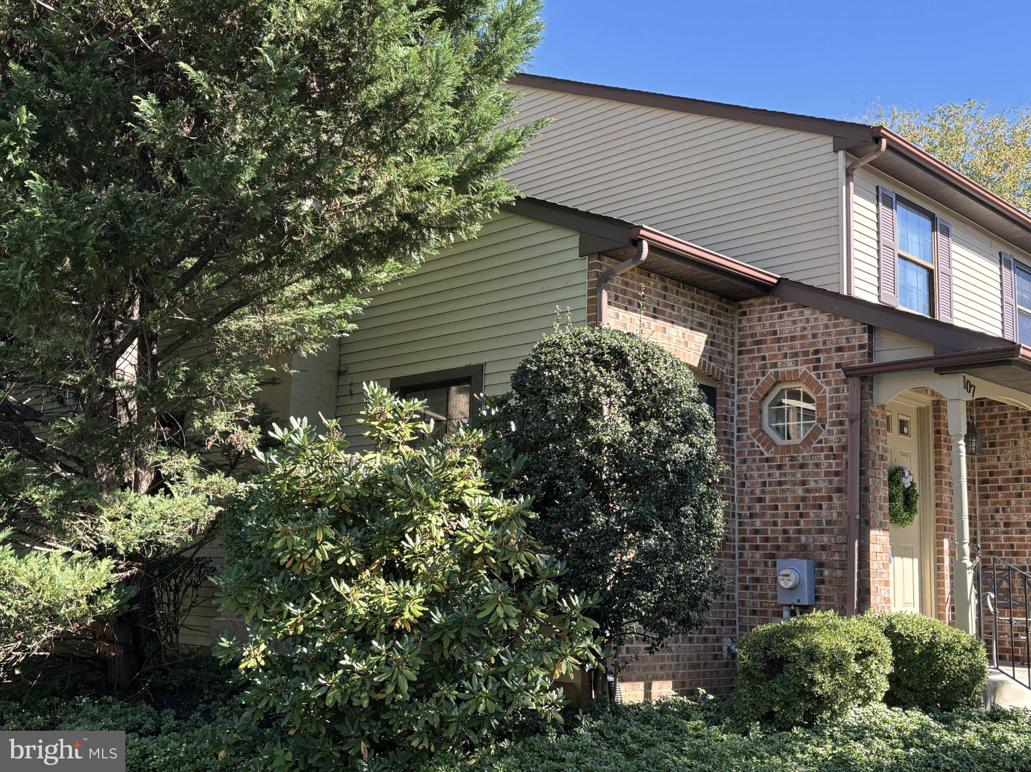 107 GREENSWARD LANE