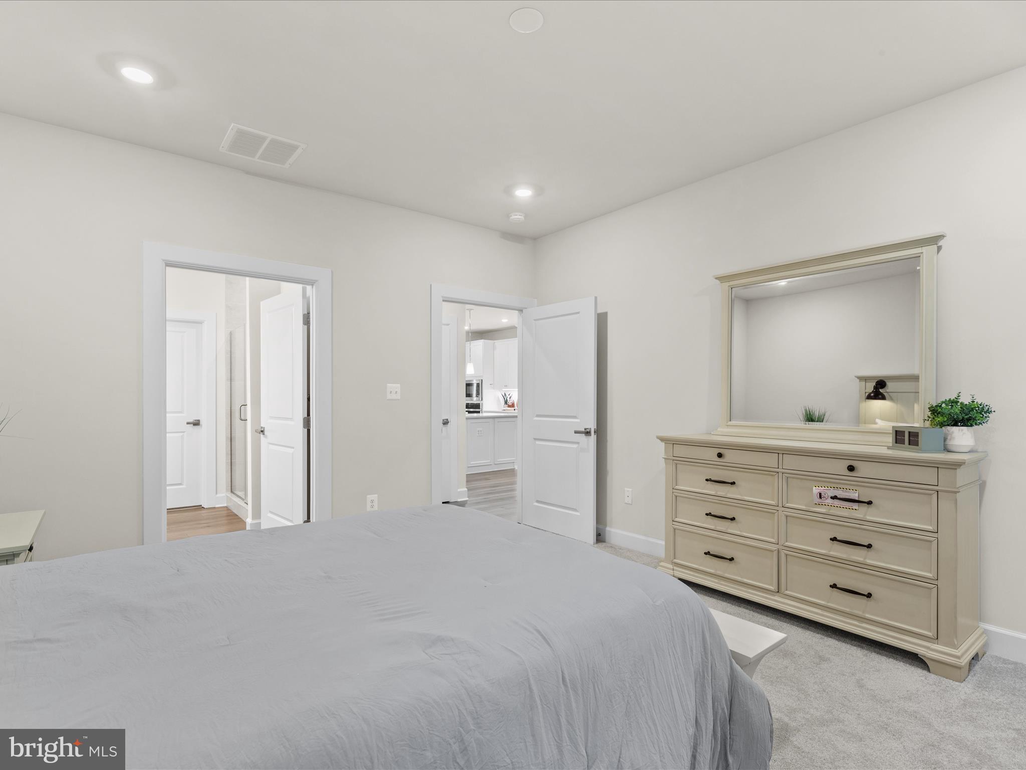 PENINSULA - Residential