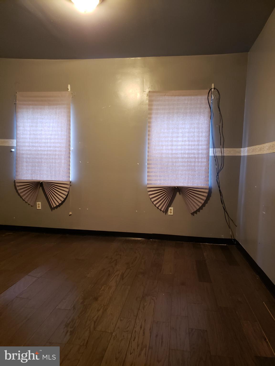 POINT BREEZE - Residential