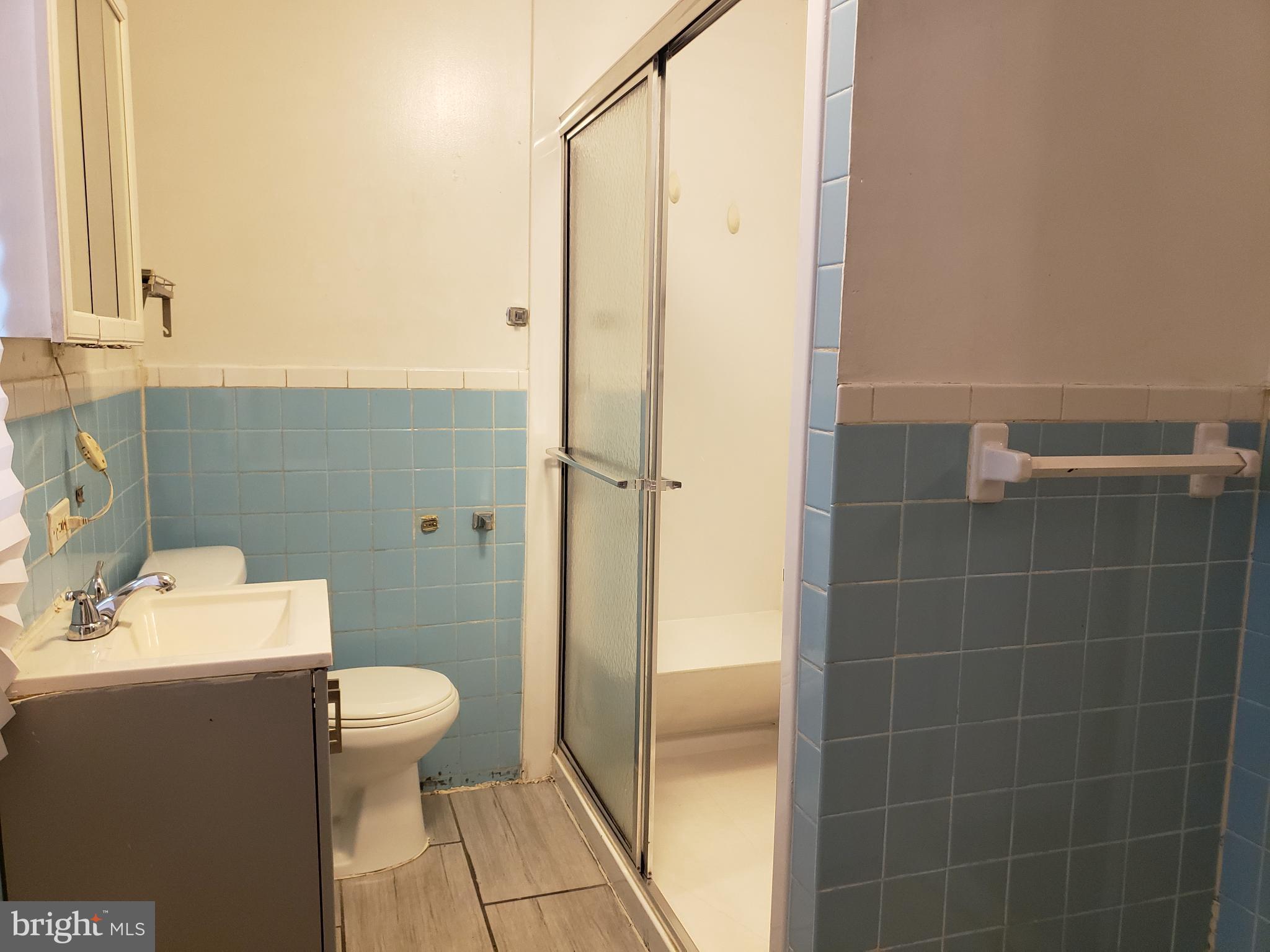 POINT BREEZE - Residential