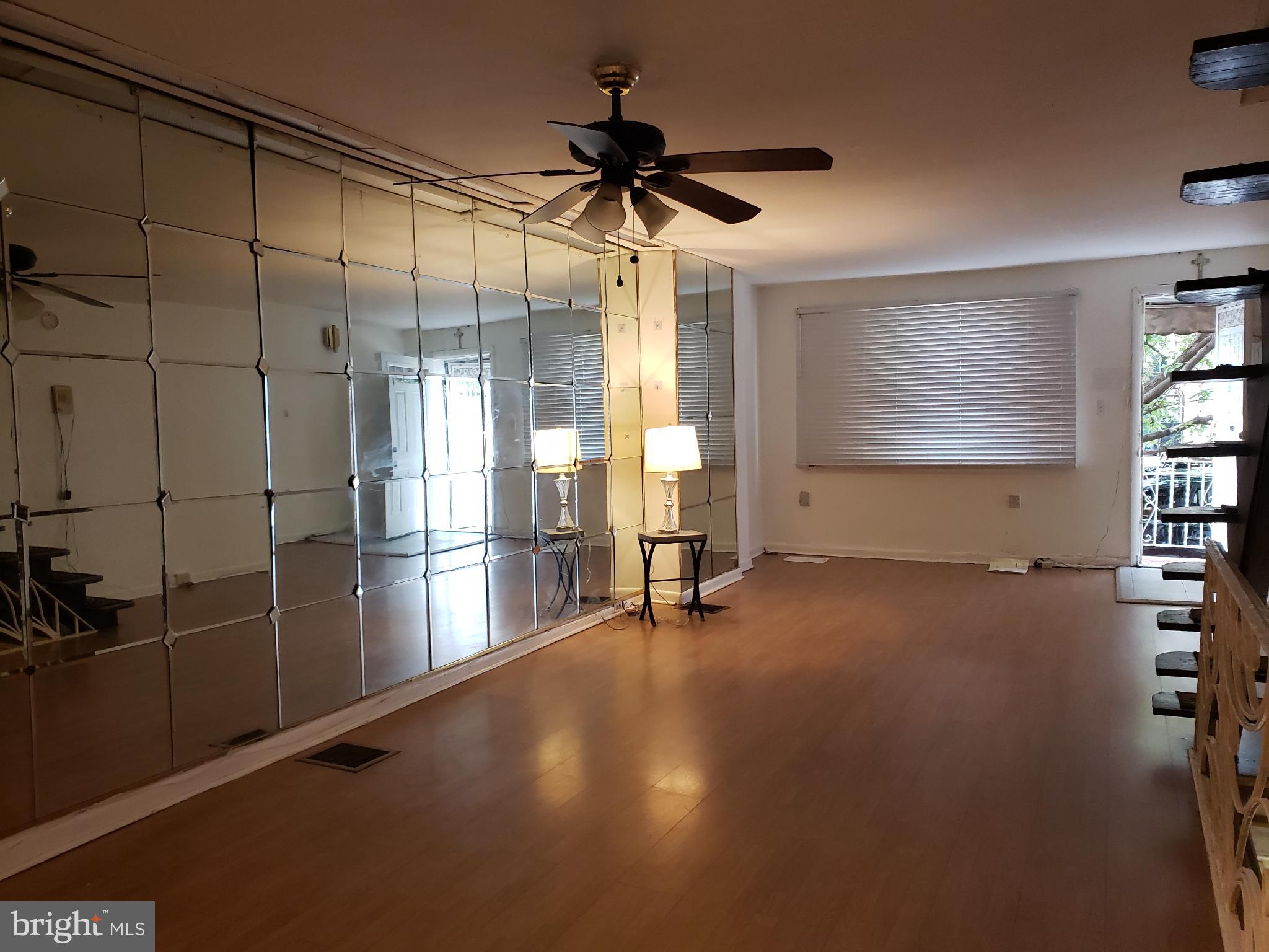 POINT BREEZE - Residential