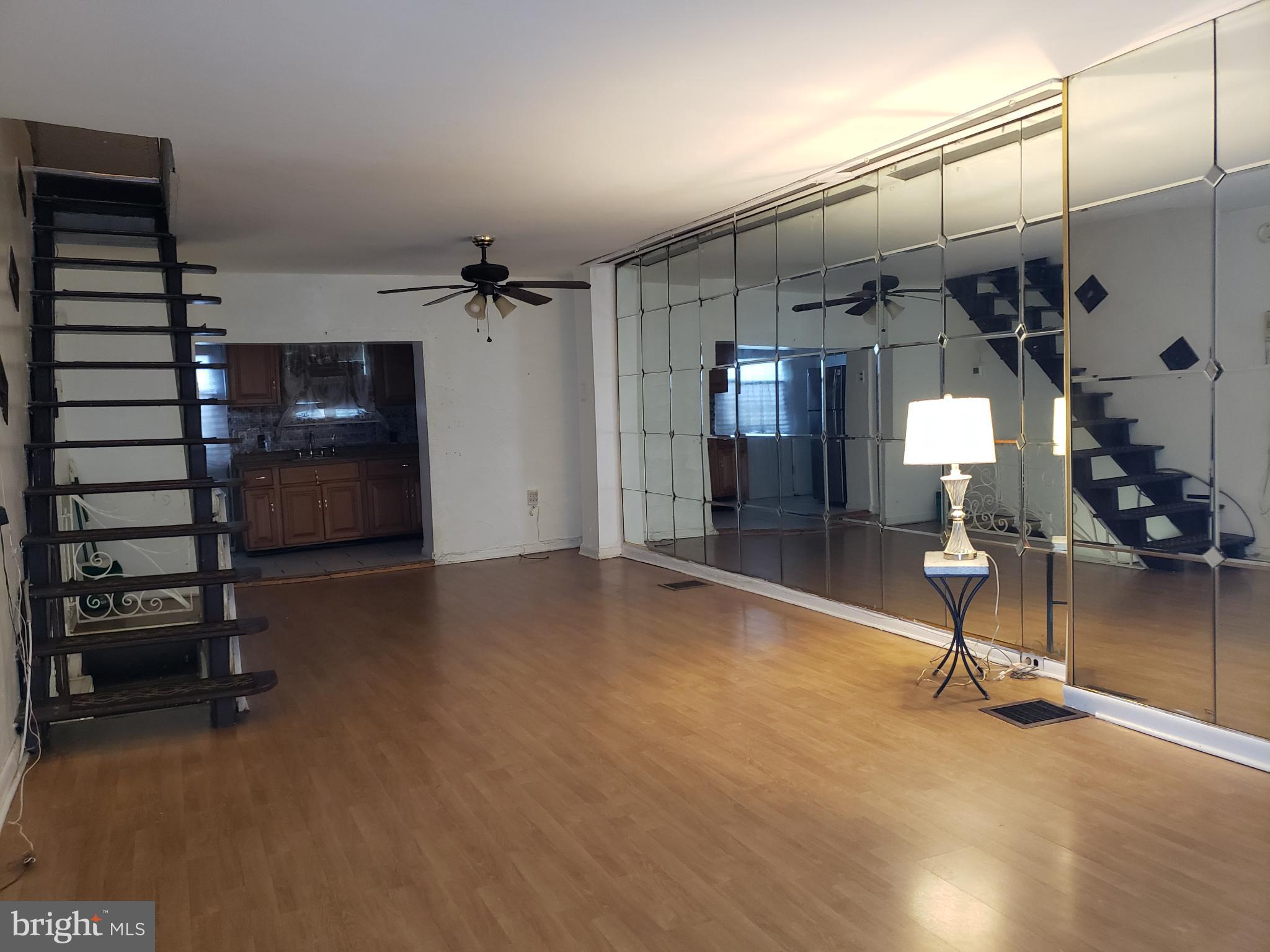 POINT BREEZE - Residential