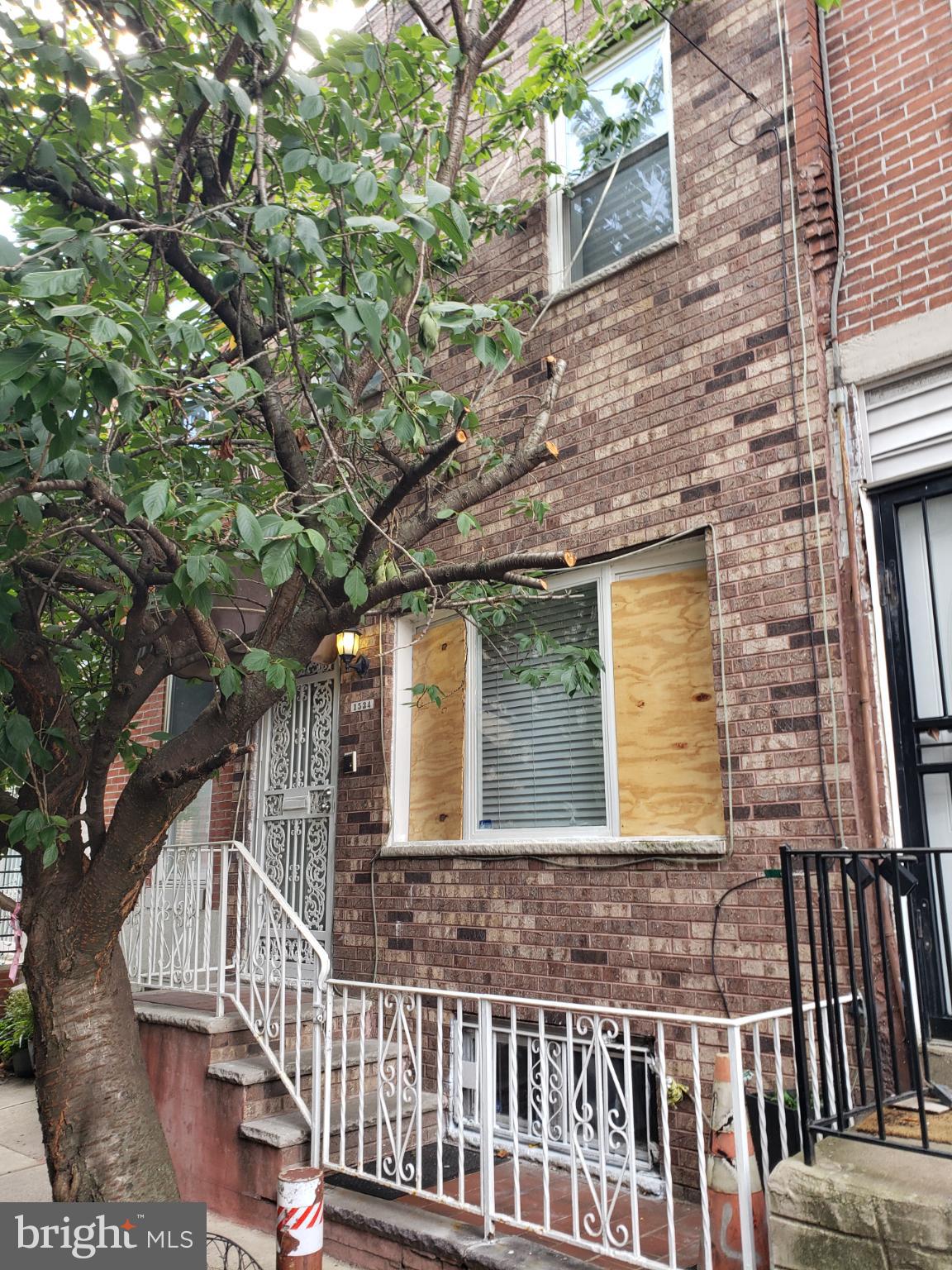 POINT BREEZE - Residential