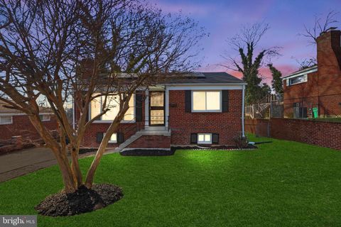 Photo of 1917 Nova Avenue, CAPITOL HEIGHTS, MD 20731 (MLS # MDPG2182334)