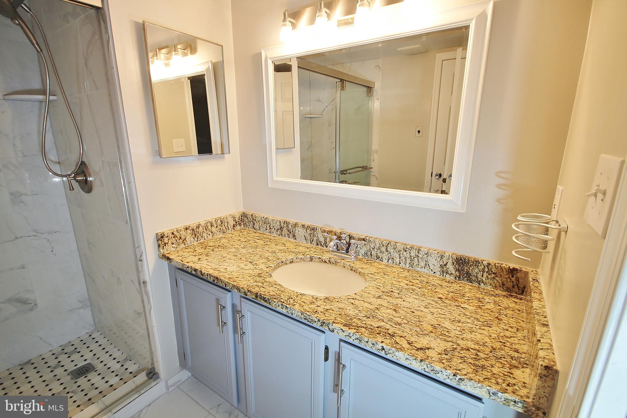 BRADDOCK PLACE - Residential