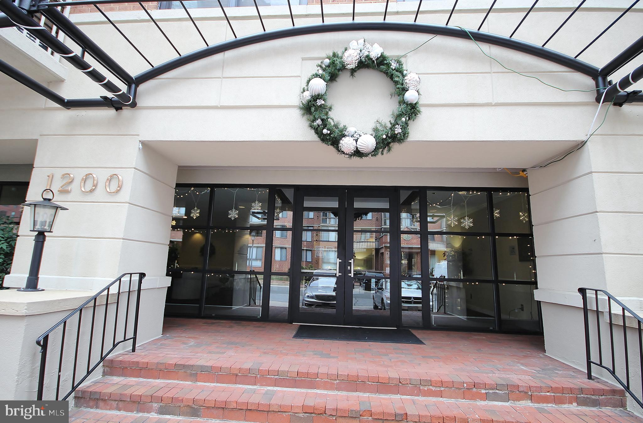 BRADDOCK PLACE - Residential