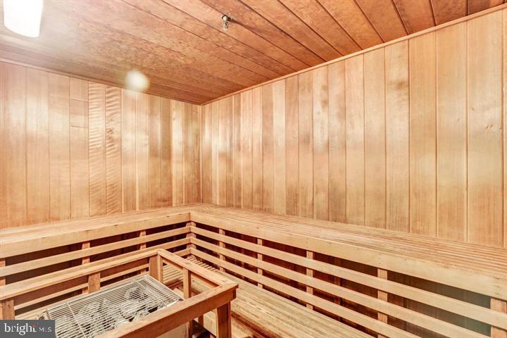 BRADDOCK PLACE - Residential