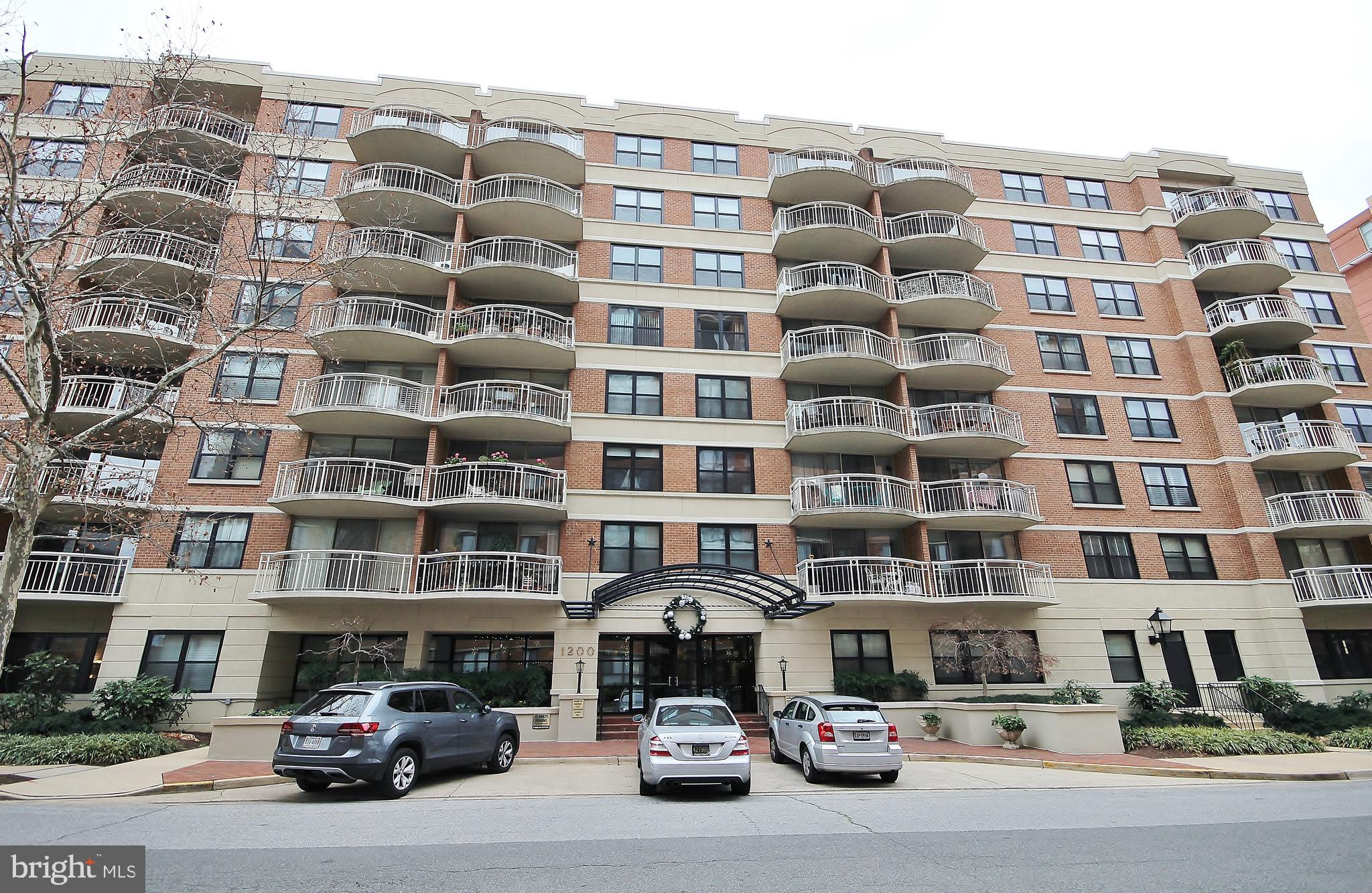 BRADDOCK PLACE - Residential