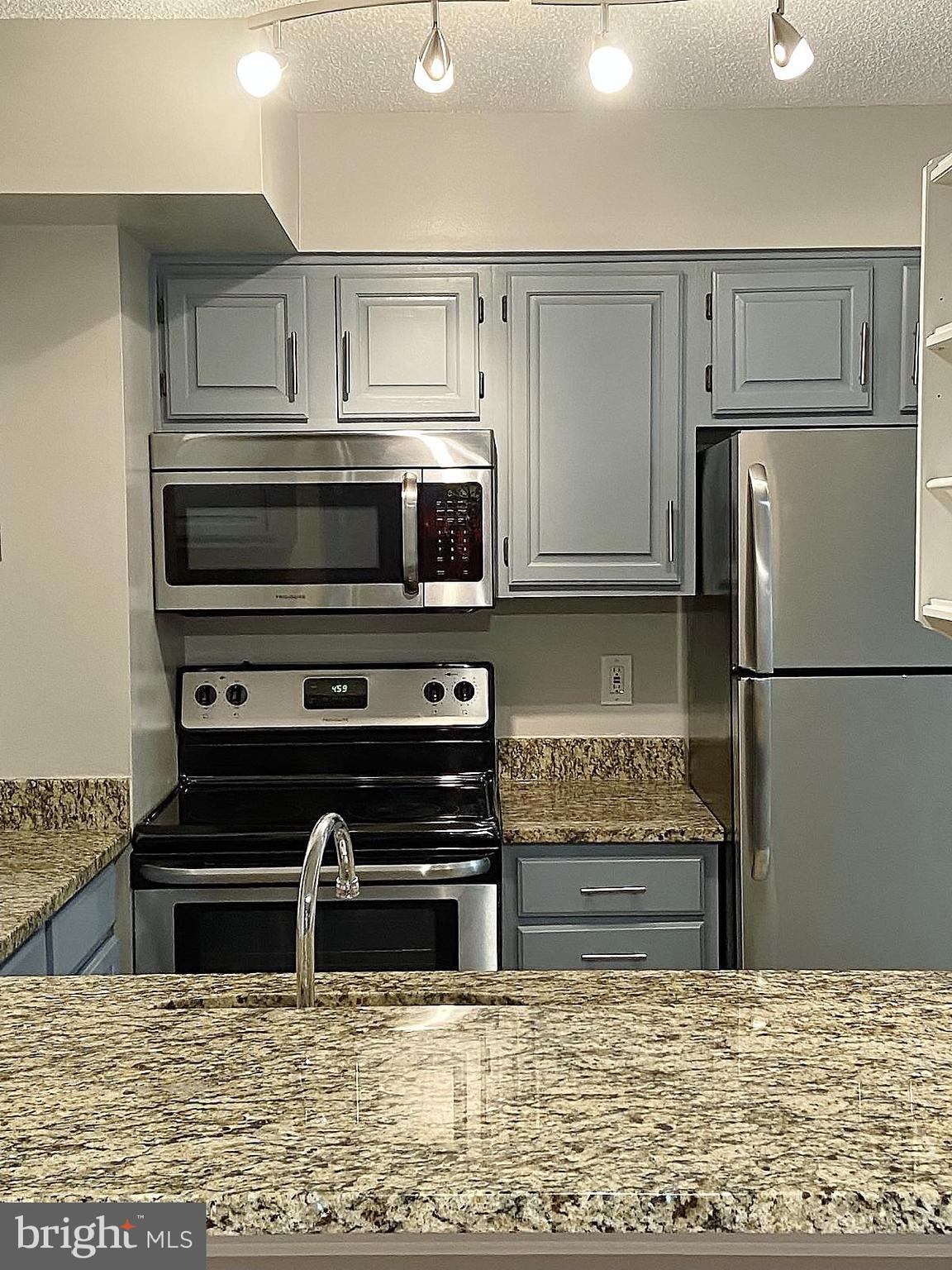 BRADDOCK PLACE - Residential