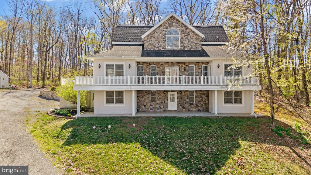 Photo of 265 Pine Woods Road, WELLSVILLE, PA 17365 (MLS # PAYK2073846)
