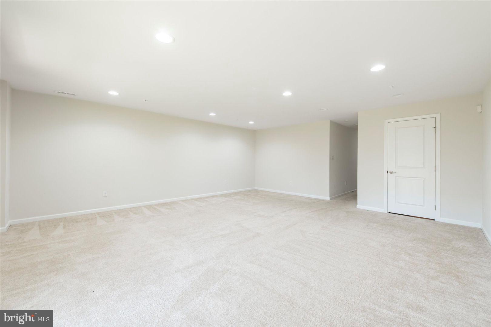 MALVERN WALK - Residential Lease