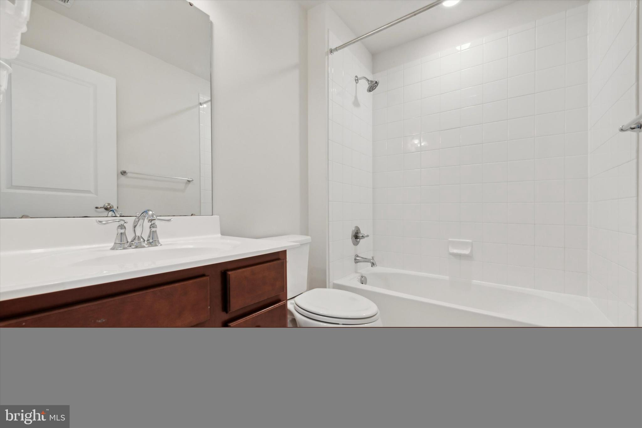 MALVERN WALK - Residential Lease