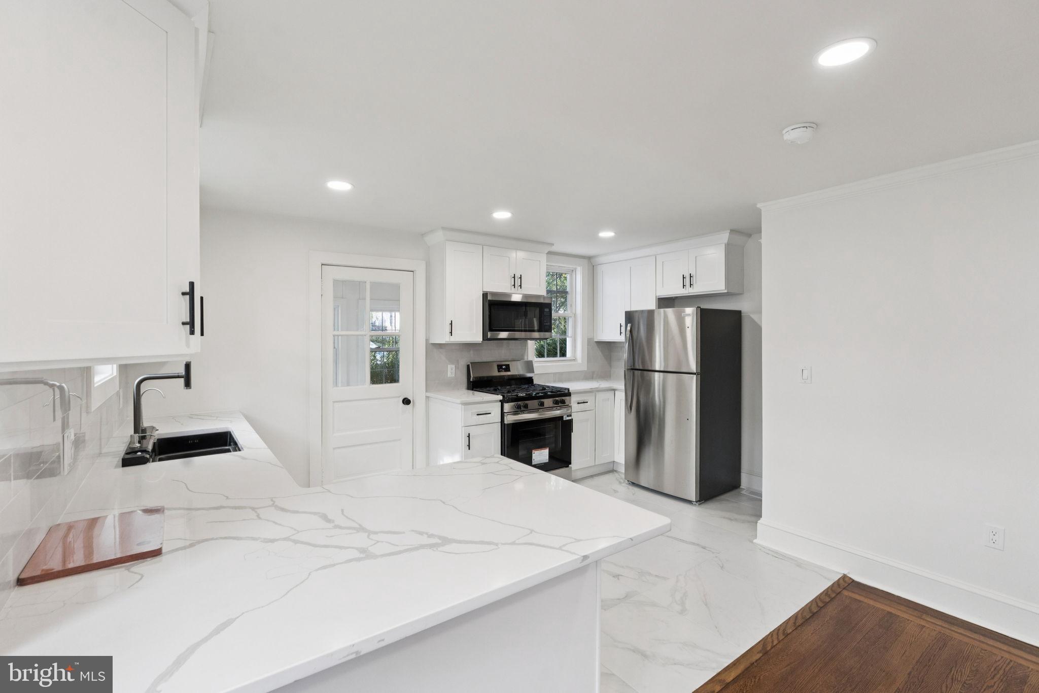 DREXEL MANOR - Residential