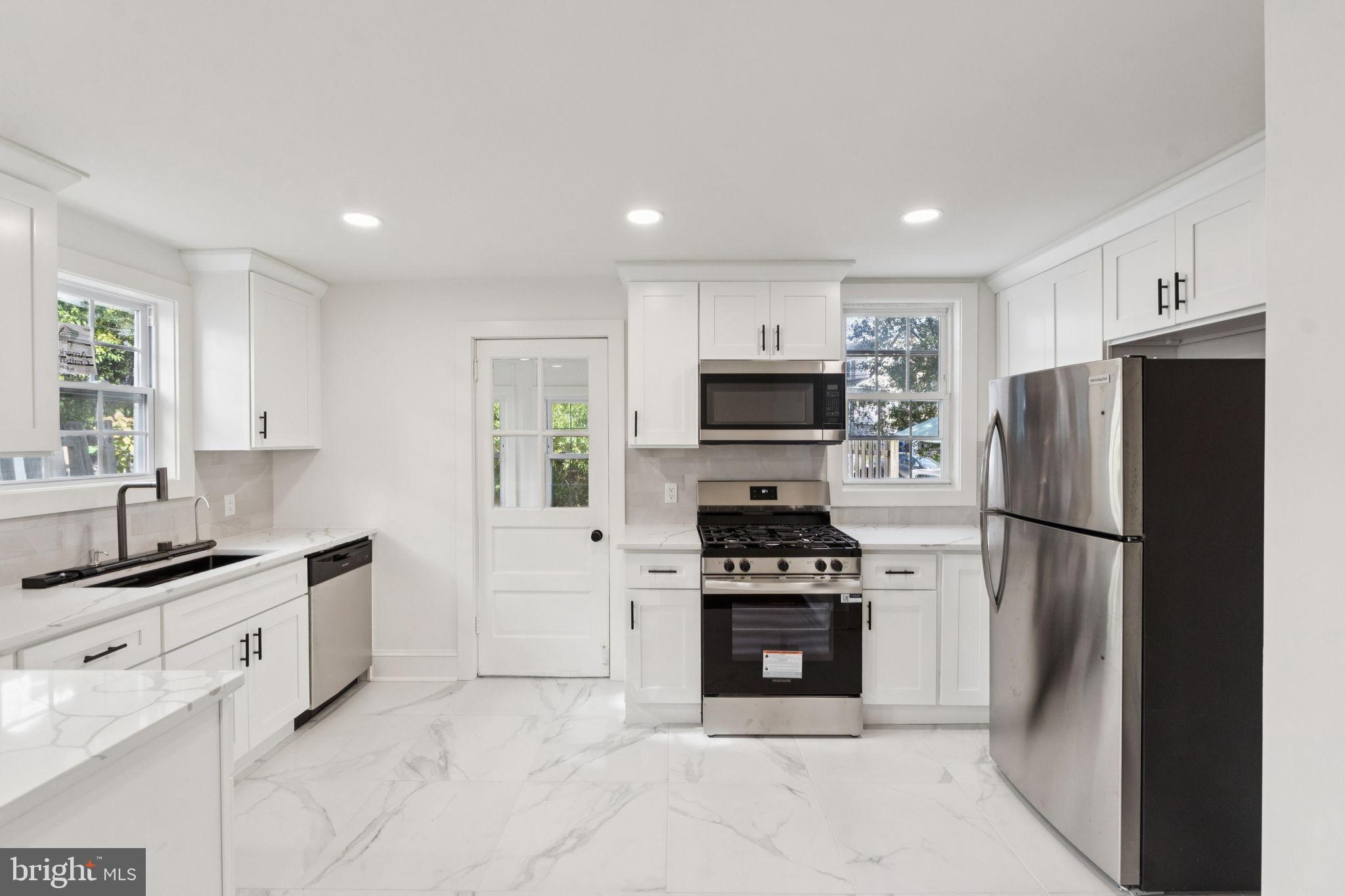 DREXEL MANOR - Residential