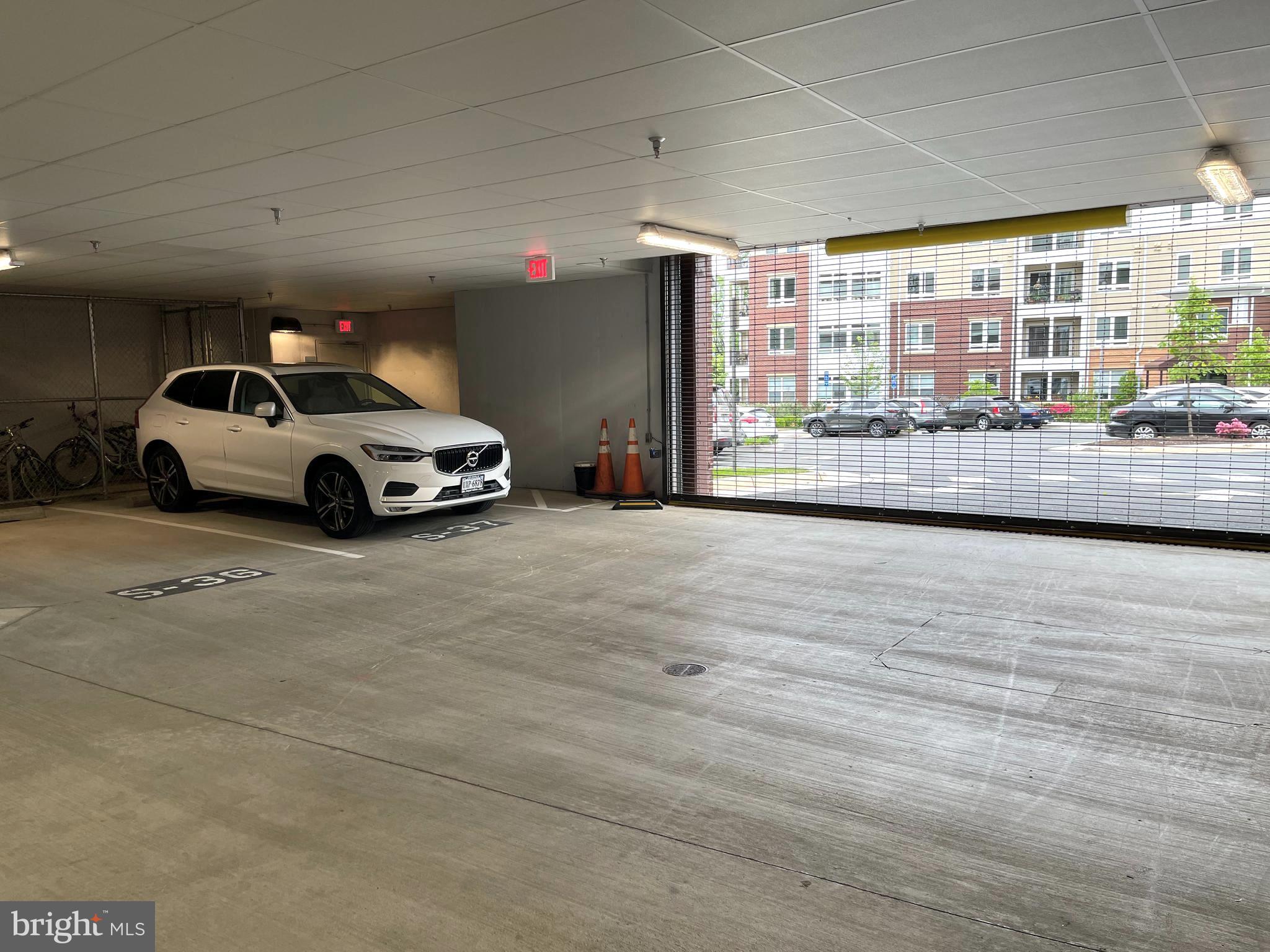 THE ENCLAVE - Residential Lease