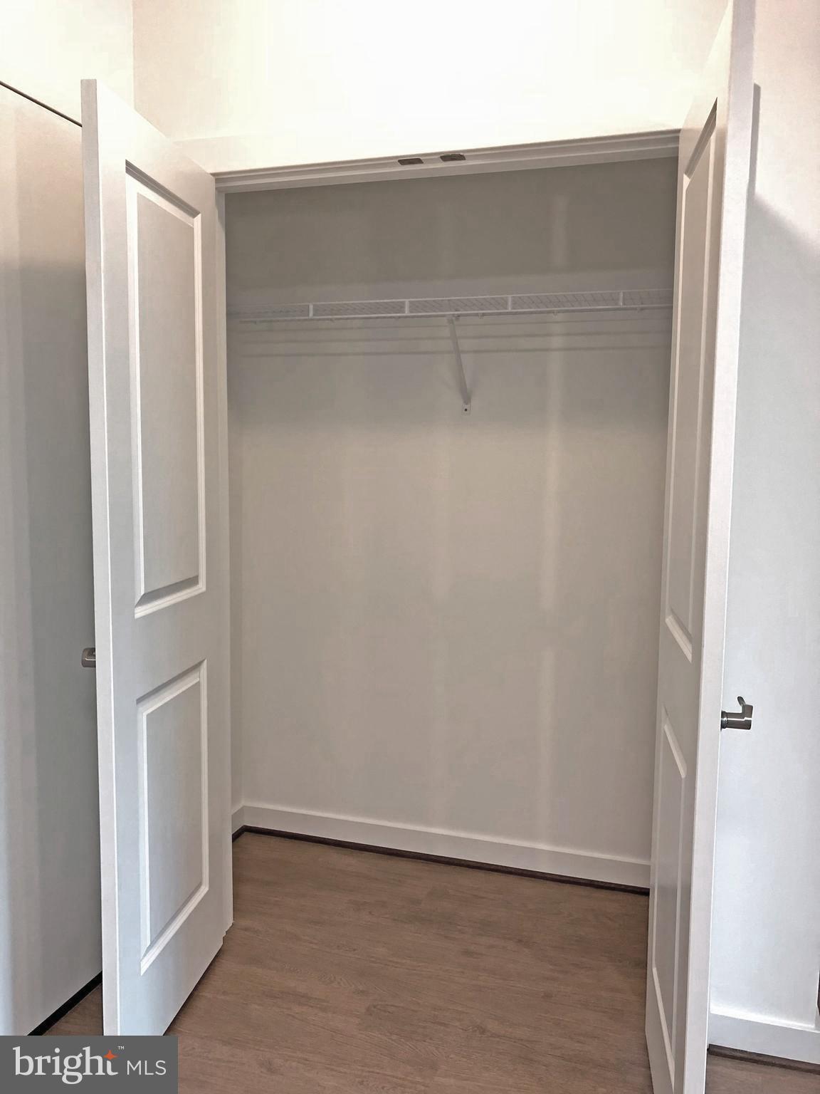 THE ENCLAVE - Residential Lease