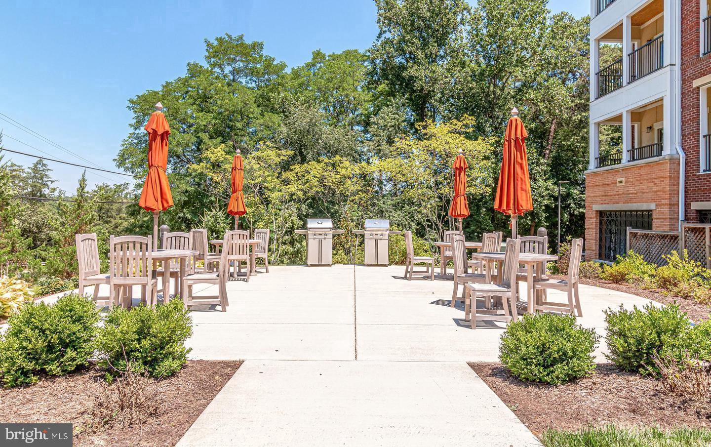 THE ENCLAVE - Residential Lease