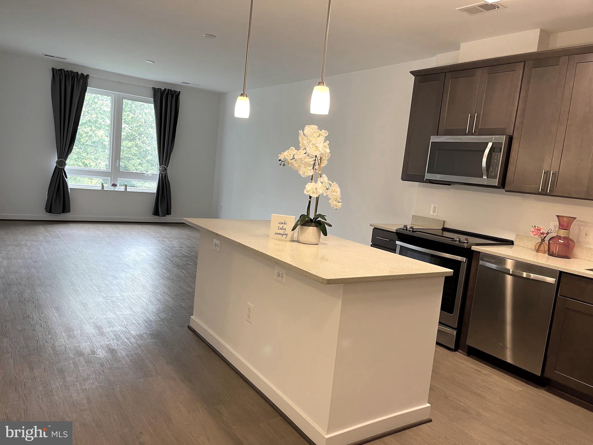 THE ENCLAVE - Residential Lease