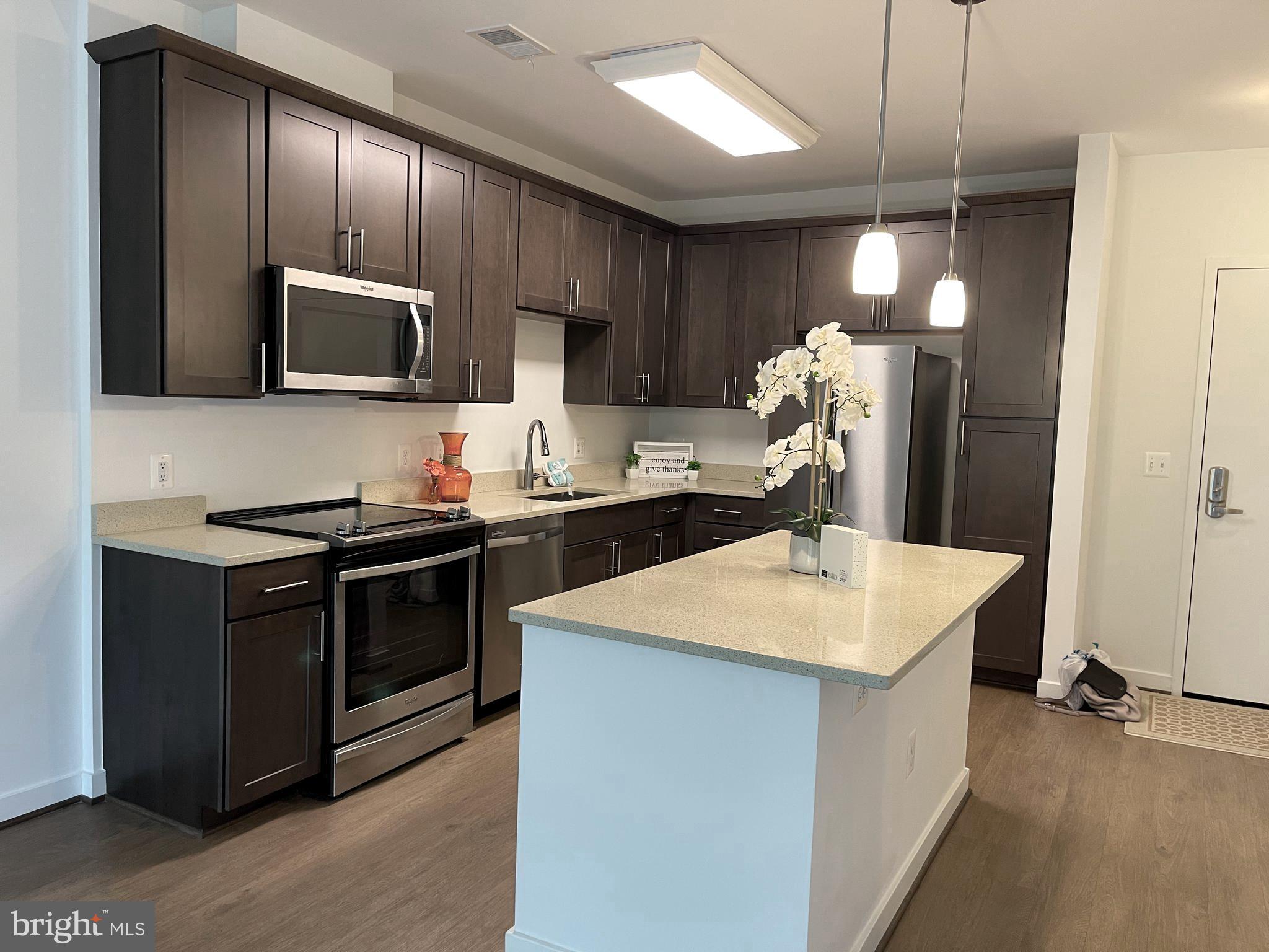 THE ENCLAVE - Residential Lease