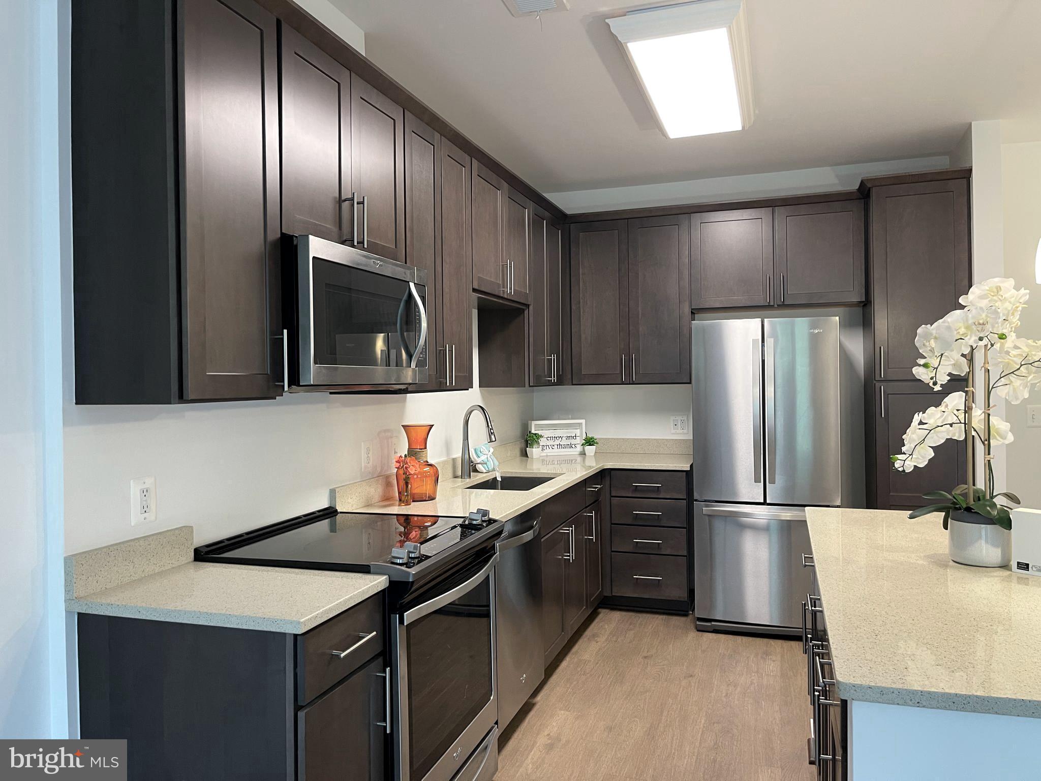 THE ENCLAVE - Residential Lease