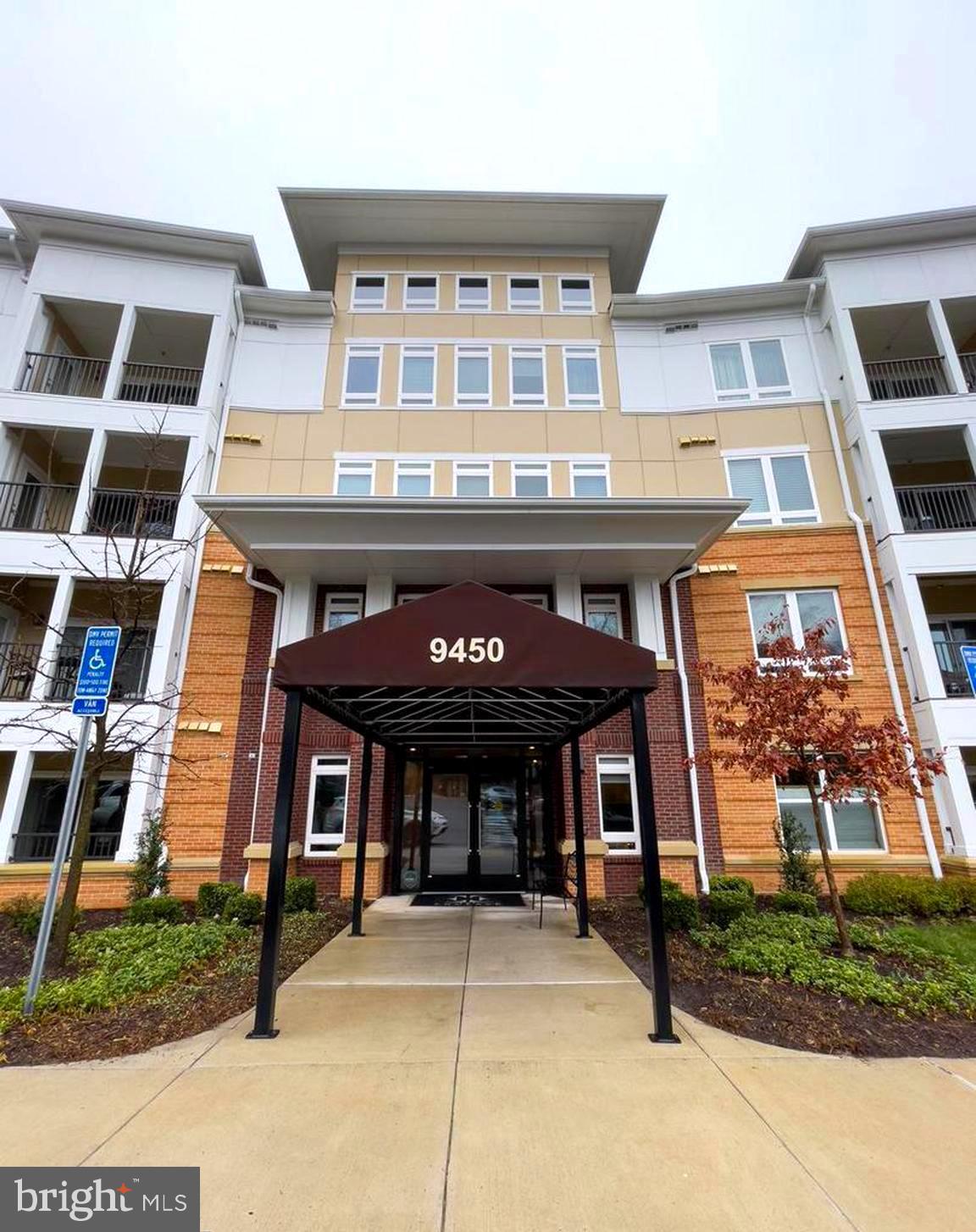 THE ENCLAVE - Residential Lease