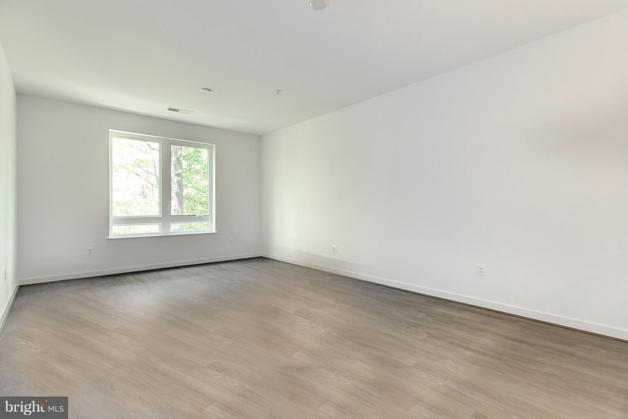 THE ENCLAVE - Residential Lease